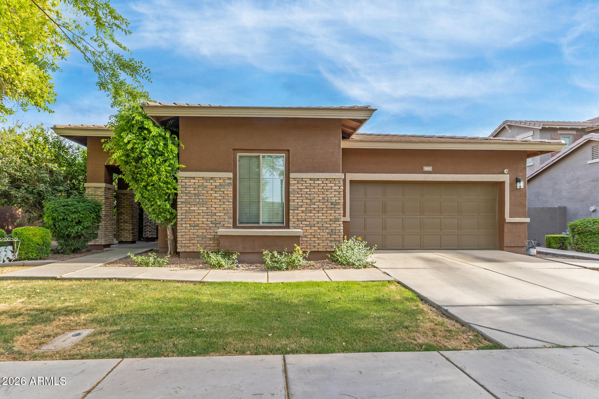 3935 E SIERRA MADRE Avenue