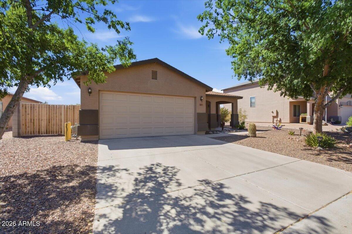 1057 E SILVERSMITH Trail