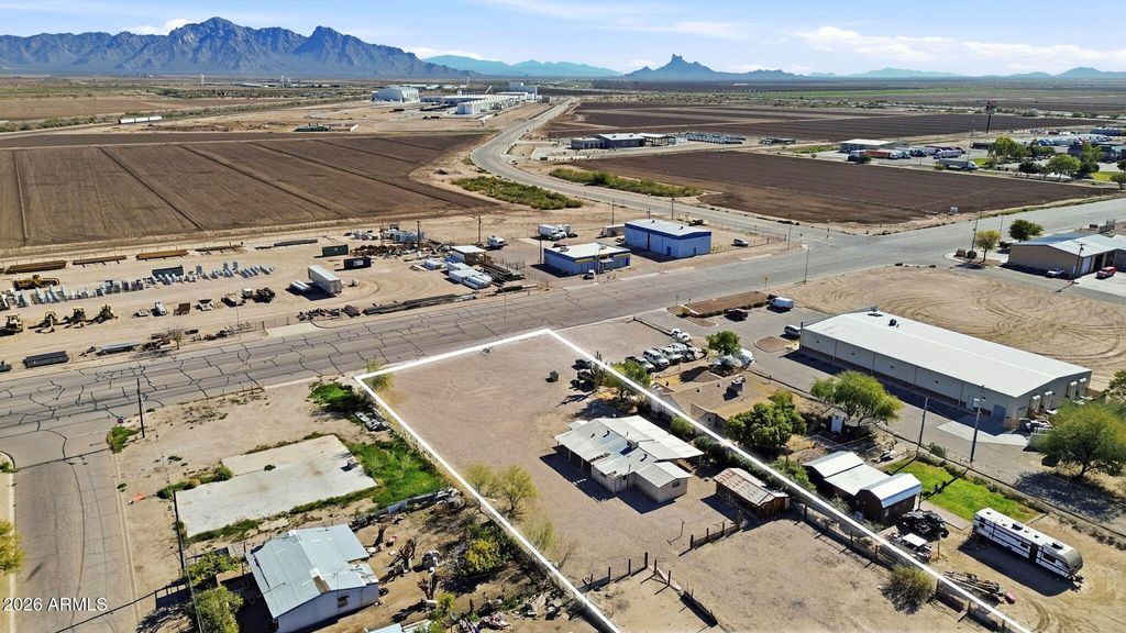 Photo of 406 S Sunshine Boulevard #1, Eloy, AZ 85131 (MLS # 6987945)