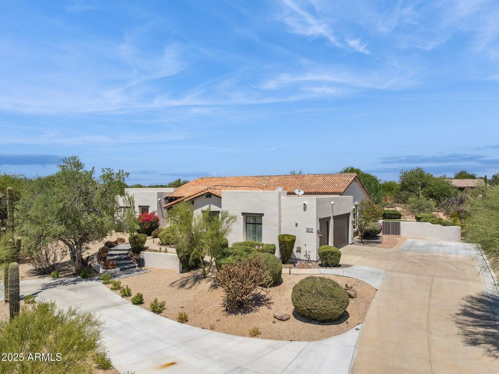 Photo of 7832 E Parkview Lane, Scottsdale, AZ 85255 (MLS # 6906483)