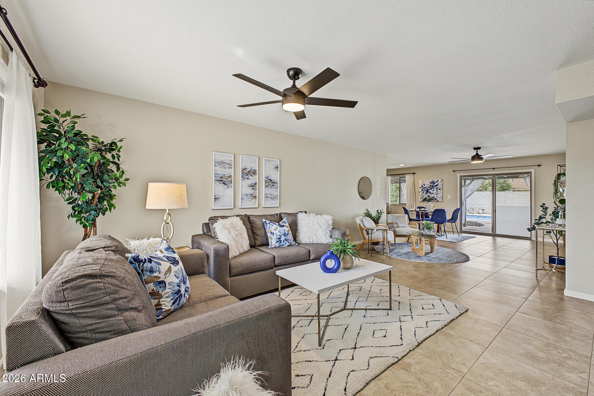 2058 E FREMONT Drive