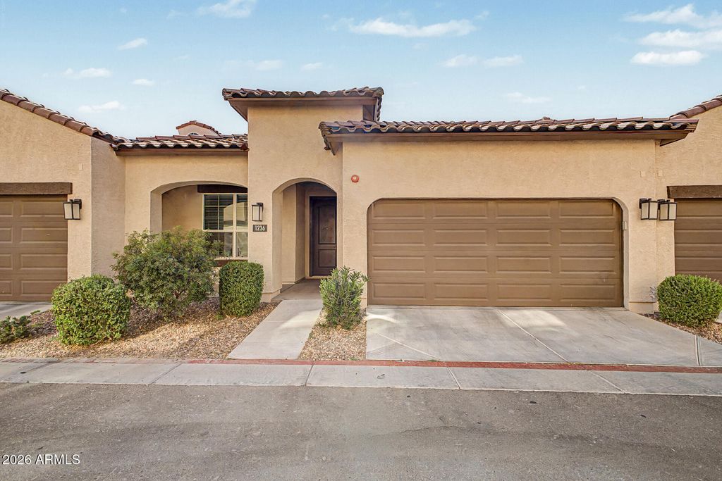 Photo of 1255 N Arizona Avenue #1236, Chandler, AZ 85225 (MLS # 7027451)