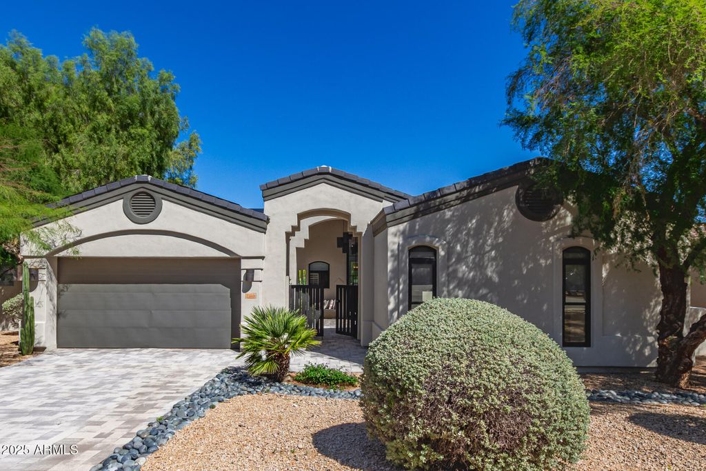 Photo of 7160 E Ridgeview Place, Carefree, AZ 85377 (MLS # 6929274)