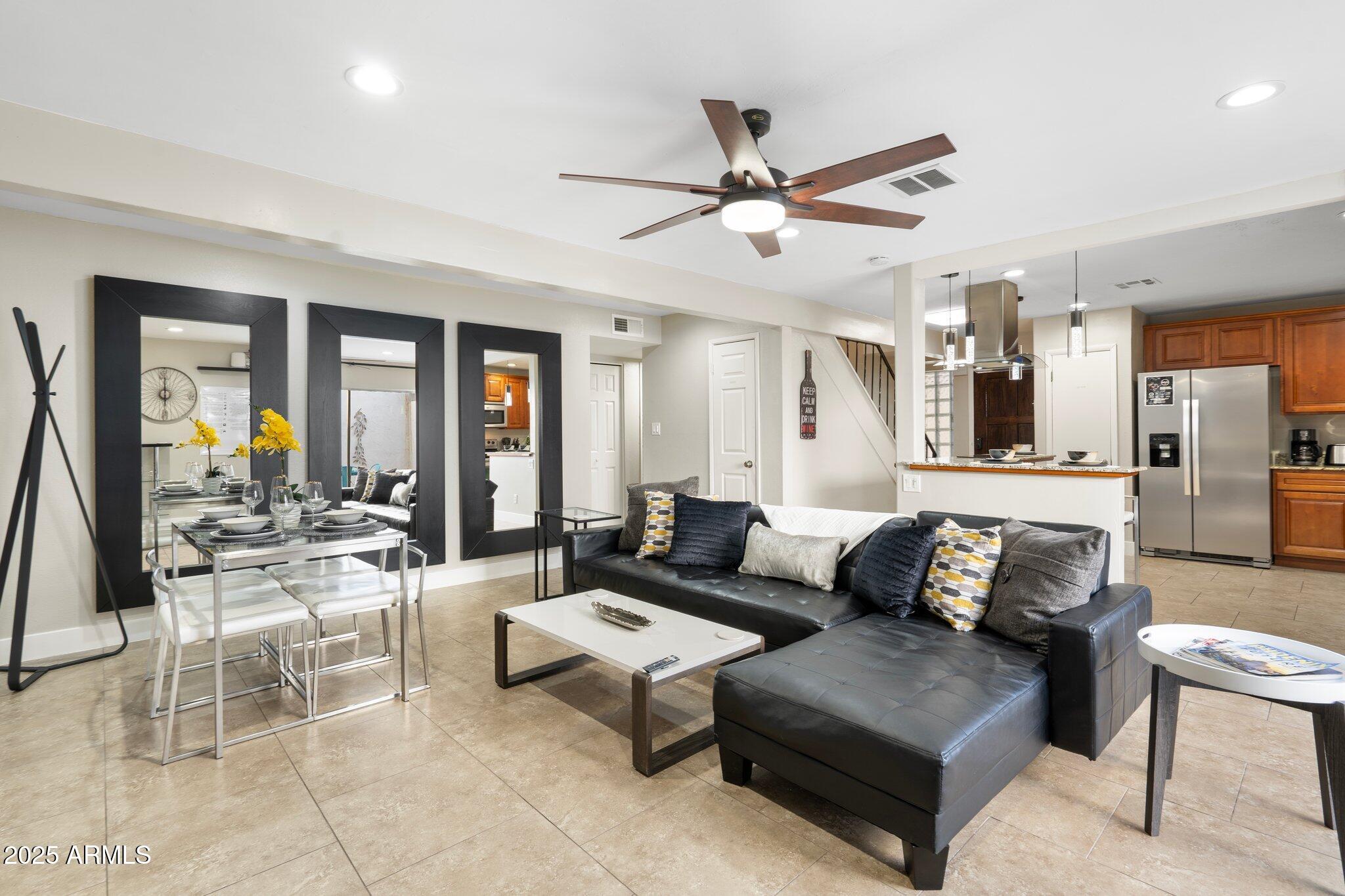 8570 E INDIAN SCHOOL Road