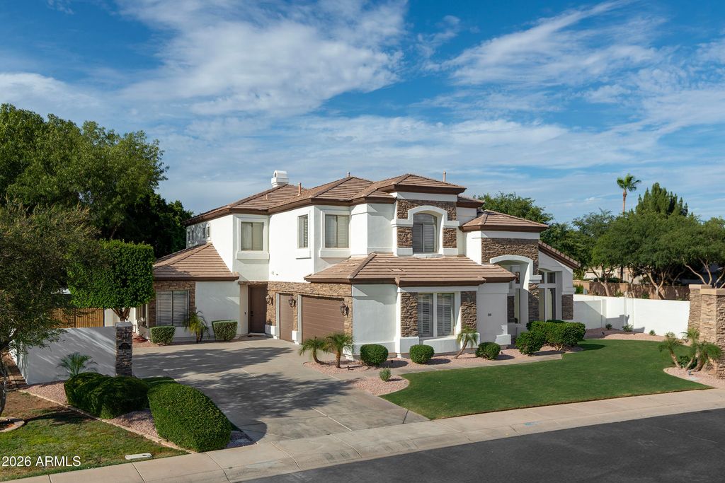 Photo of 1252 E Shamrock Street, Gilbert, AZ 85295 (MLS # 7047373)