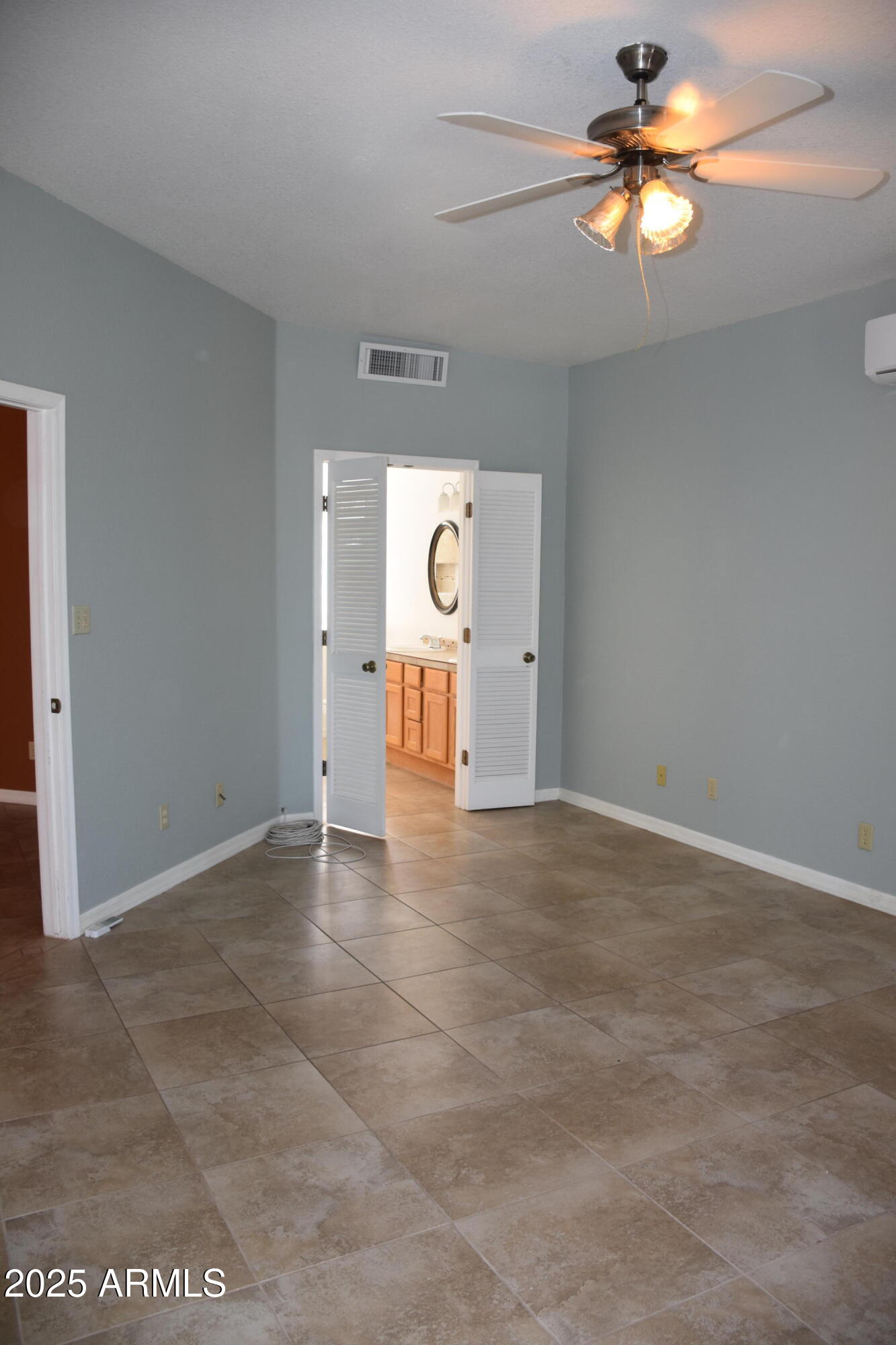 MOUNTAIN SHADOWS PHASE C - Residential