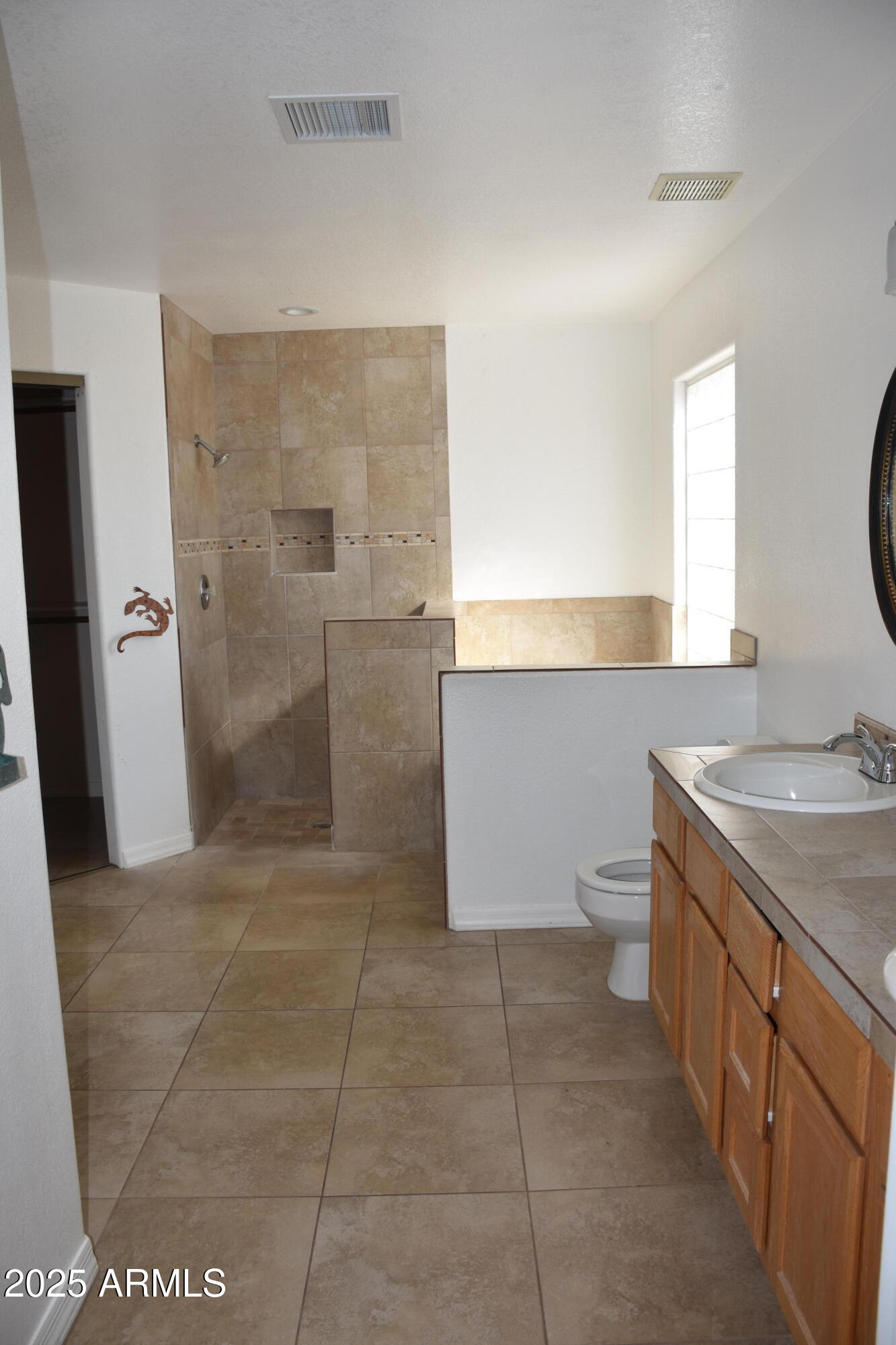 MOUNTAIN SHADOWS PHASE C - Residential