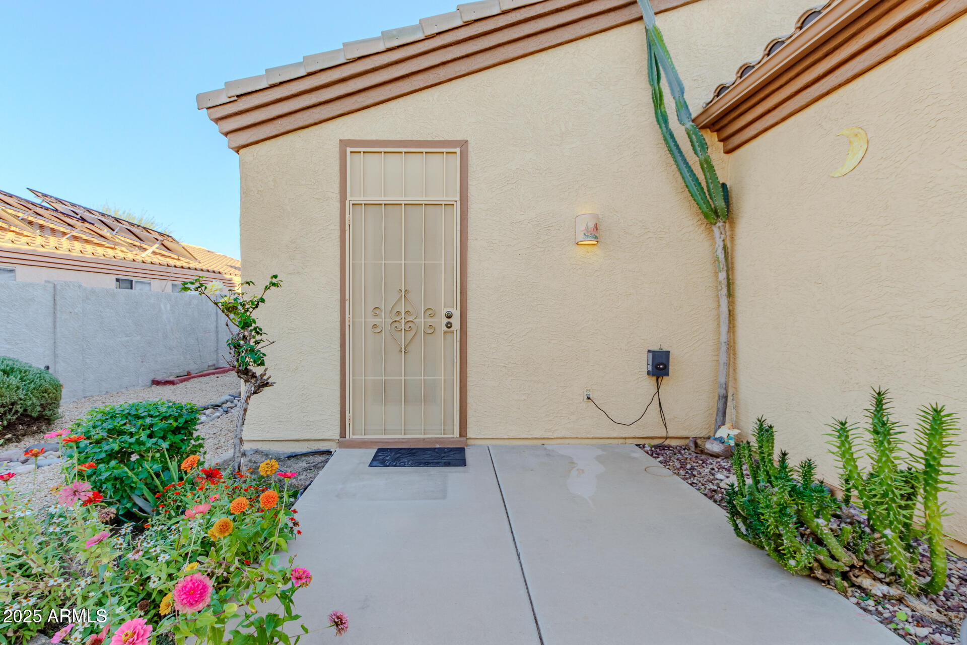 13558 W YOUNG Street