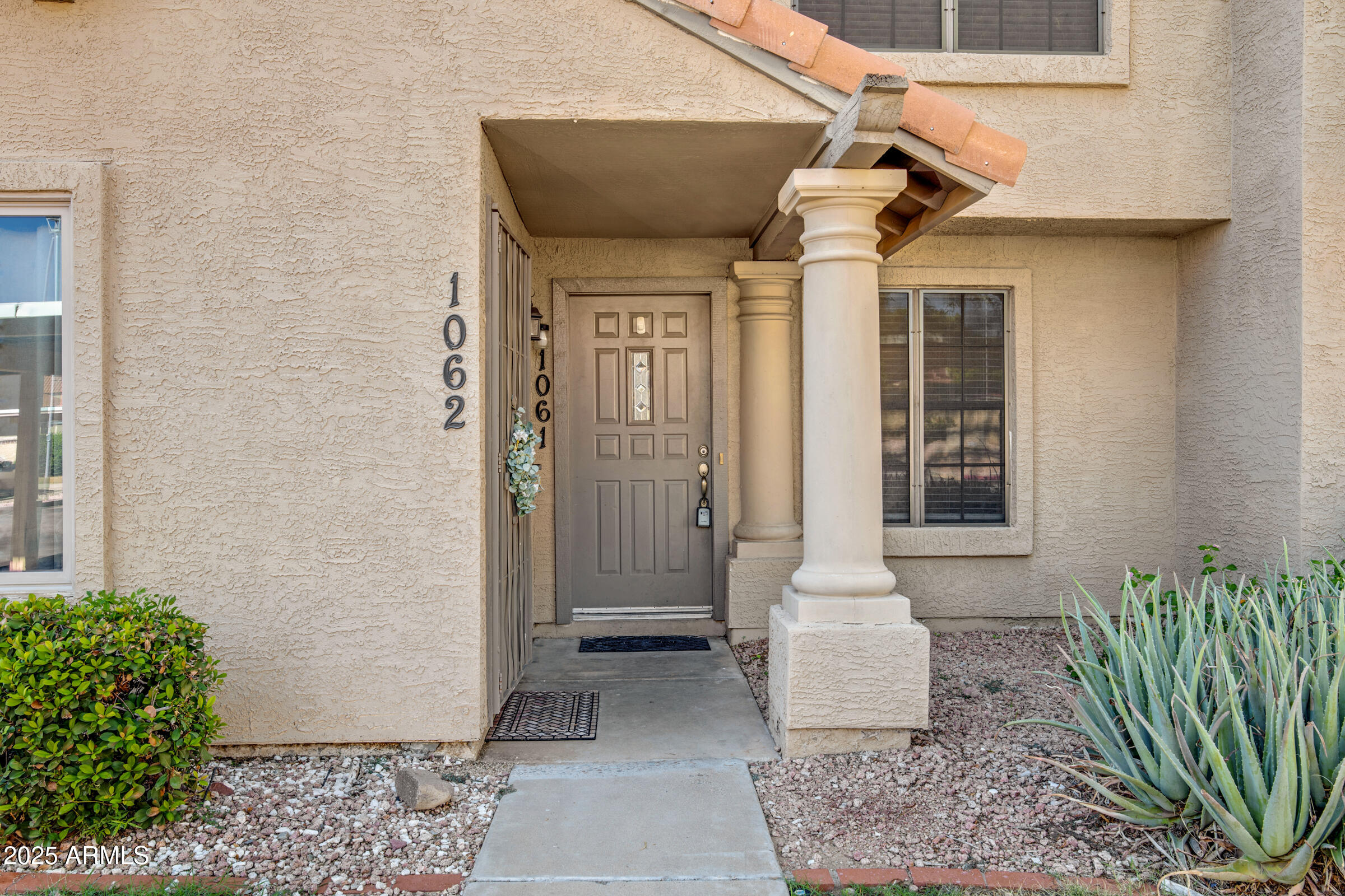 5704 E AIRE LIBRE Avenue 1061