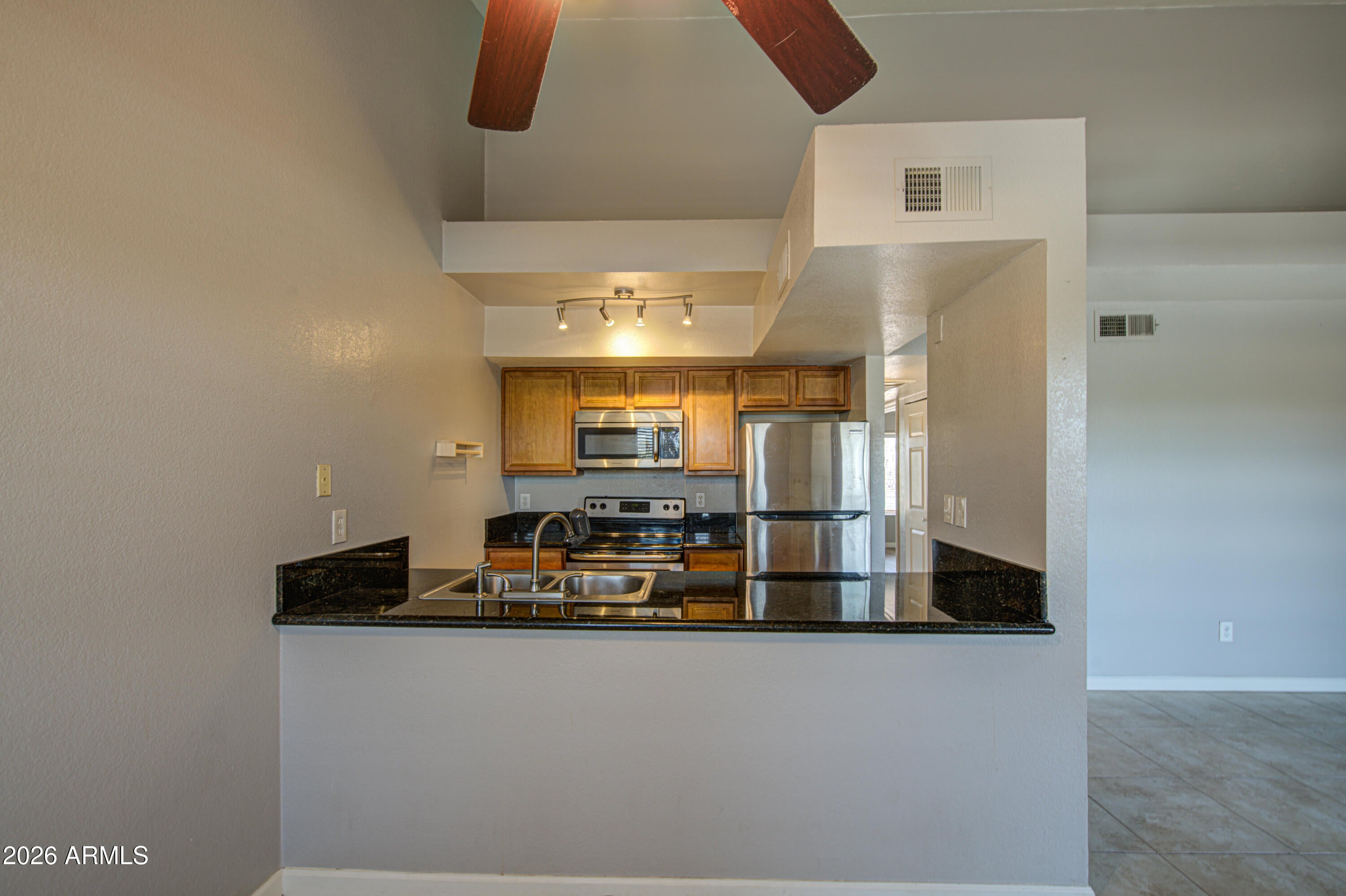 1241 N 48TH Street 211