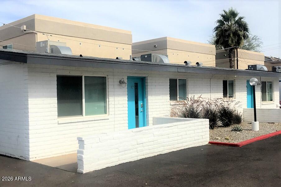 3141 N 37th Street 10