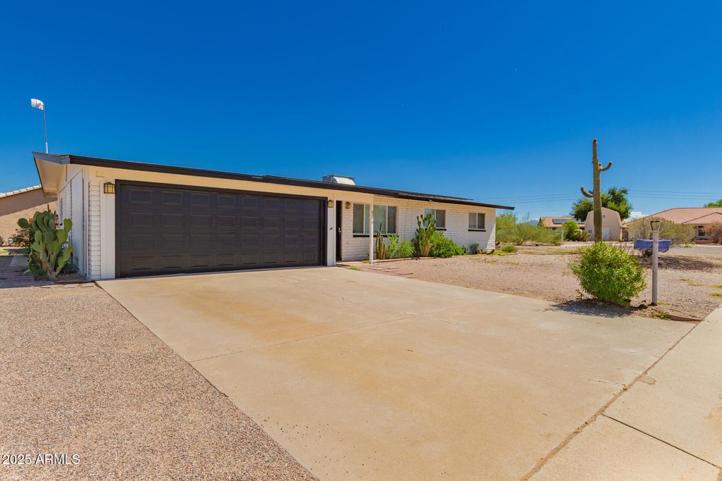 Photo of 8270 W Newport Circle, Arizona City, AZ 85123 (MLS # 6915788)