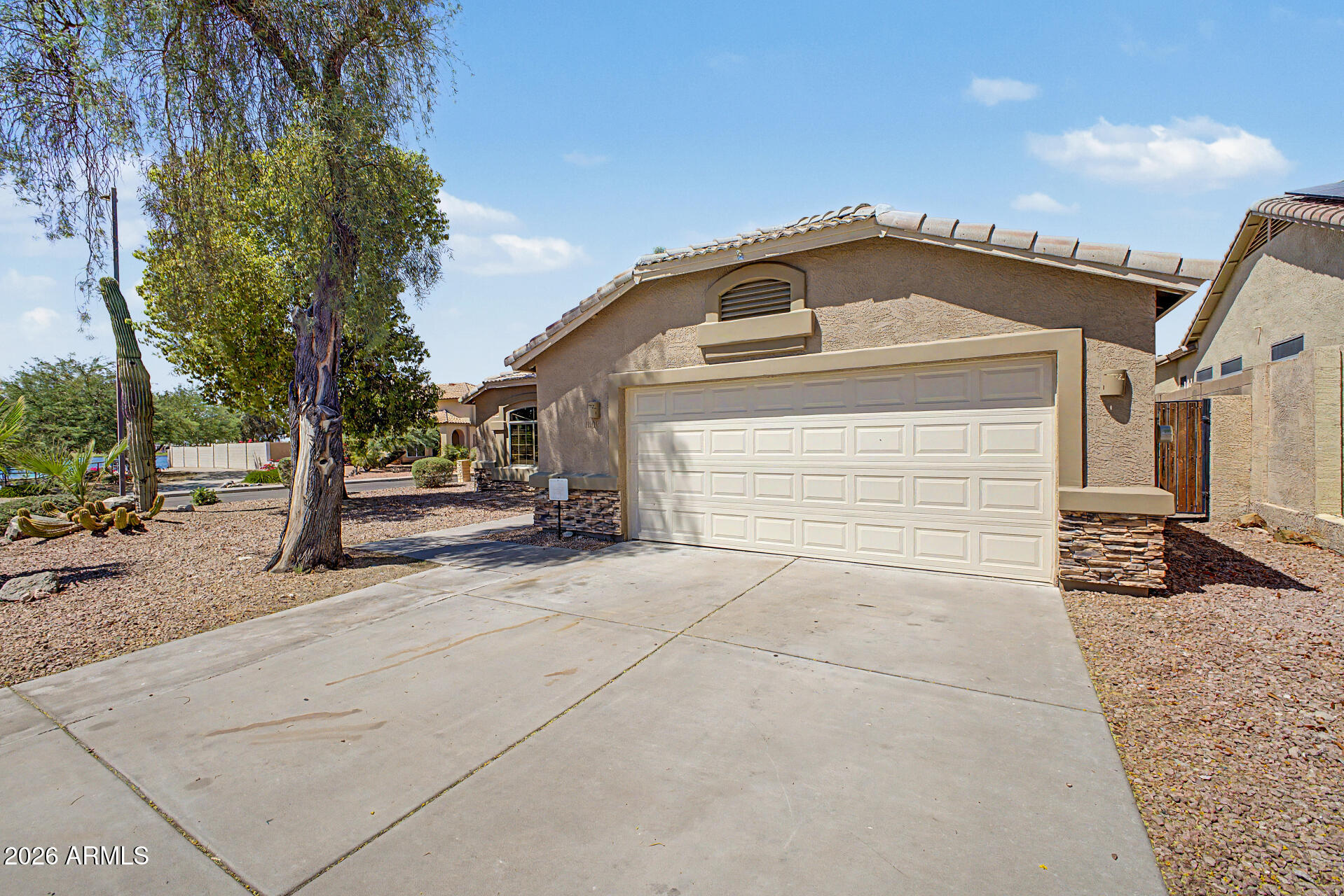 11101 S HOPI Drive