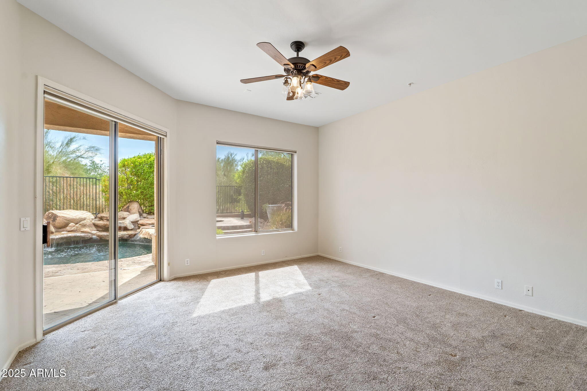 Scottsdale, Arizona 85255, United States, 3 Bedrooms Bedrooms, ,3 BathroomsBathrooms,Residential,Pending,207042