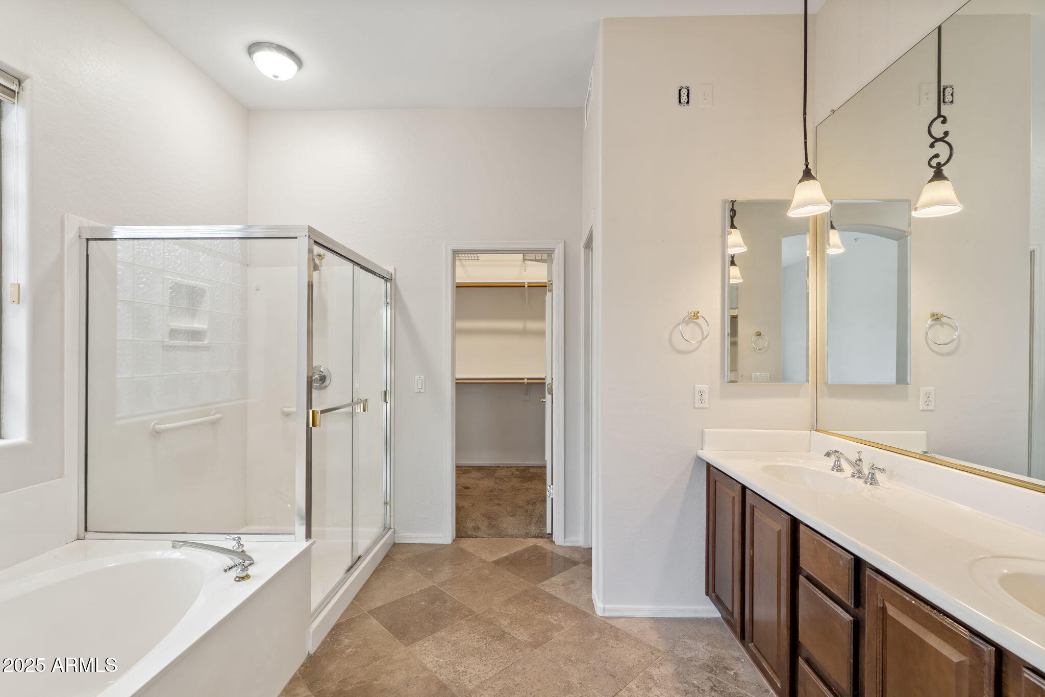 Scottsdale, Arizona 85255, United States, 3 Bedrooms Bedrooms, ,3 BathroomsBathrooms,Residential,Pending,207042