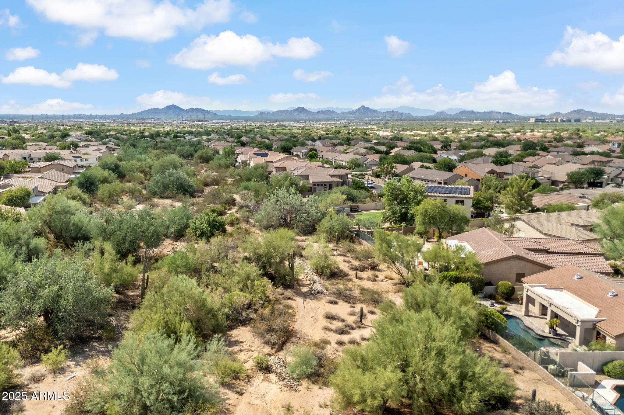 Scottsdale, Arizona 85255, United States, 3 Bedrooms Bedrooms, ,3 BathroomsBathrooms,Residential,Pending,207042