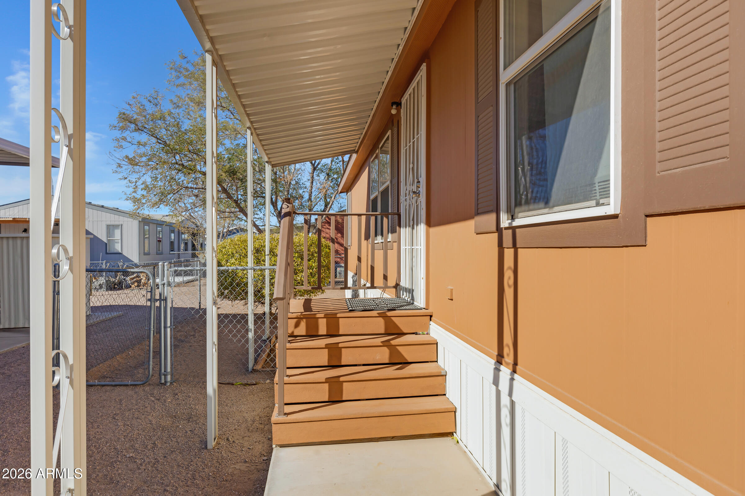 2200 N DELAWARE Drive OFC