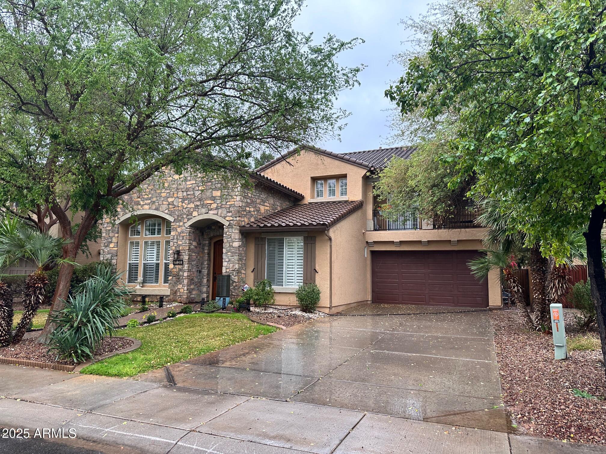 1131 W SIERRA MADRE Avenue