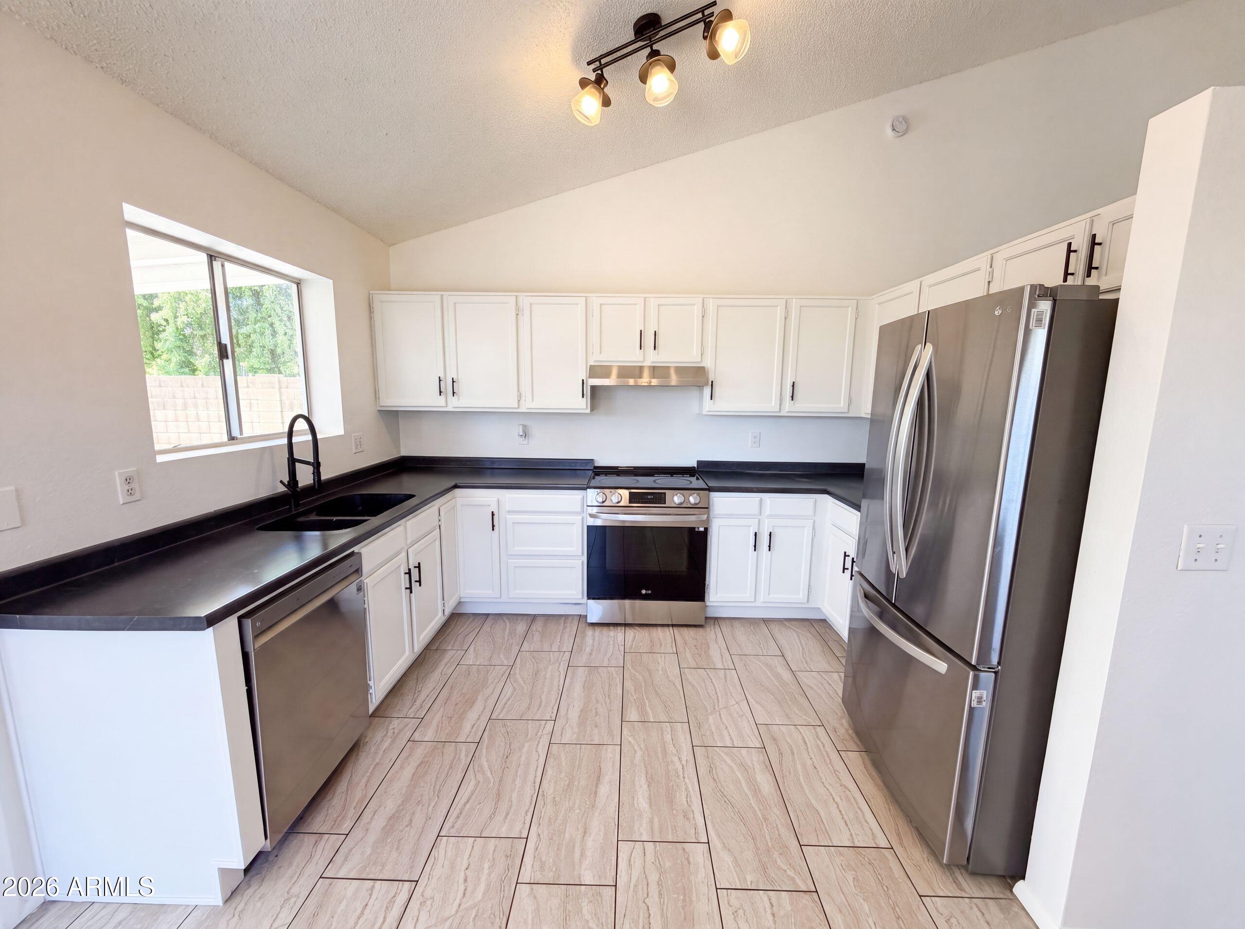 1111 N 64TH Street 38