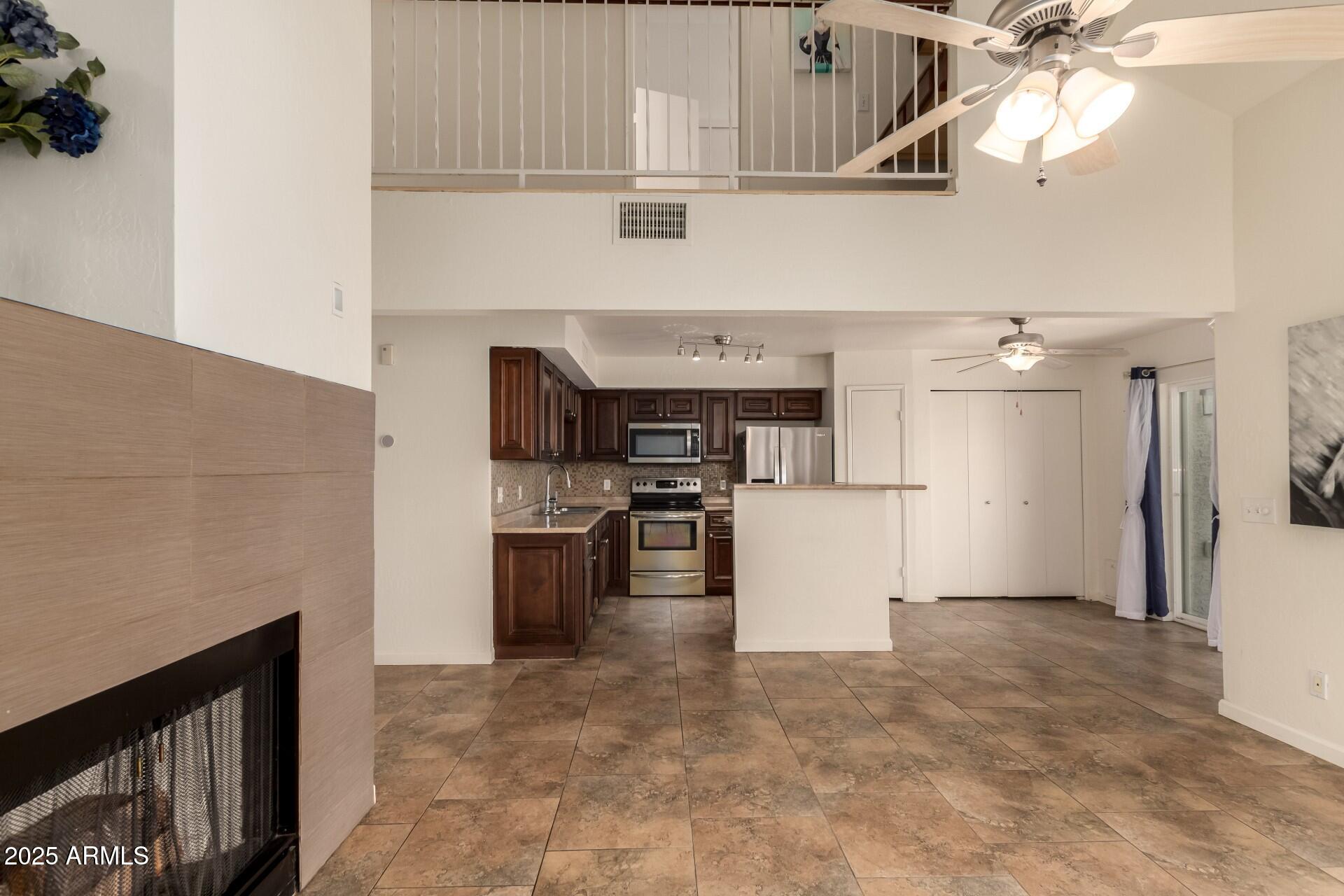 1535 N HORNE -- 67