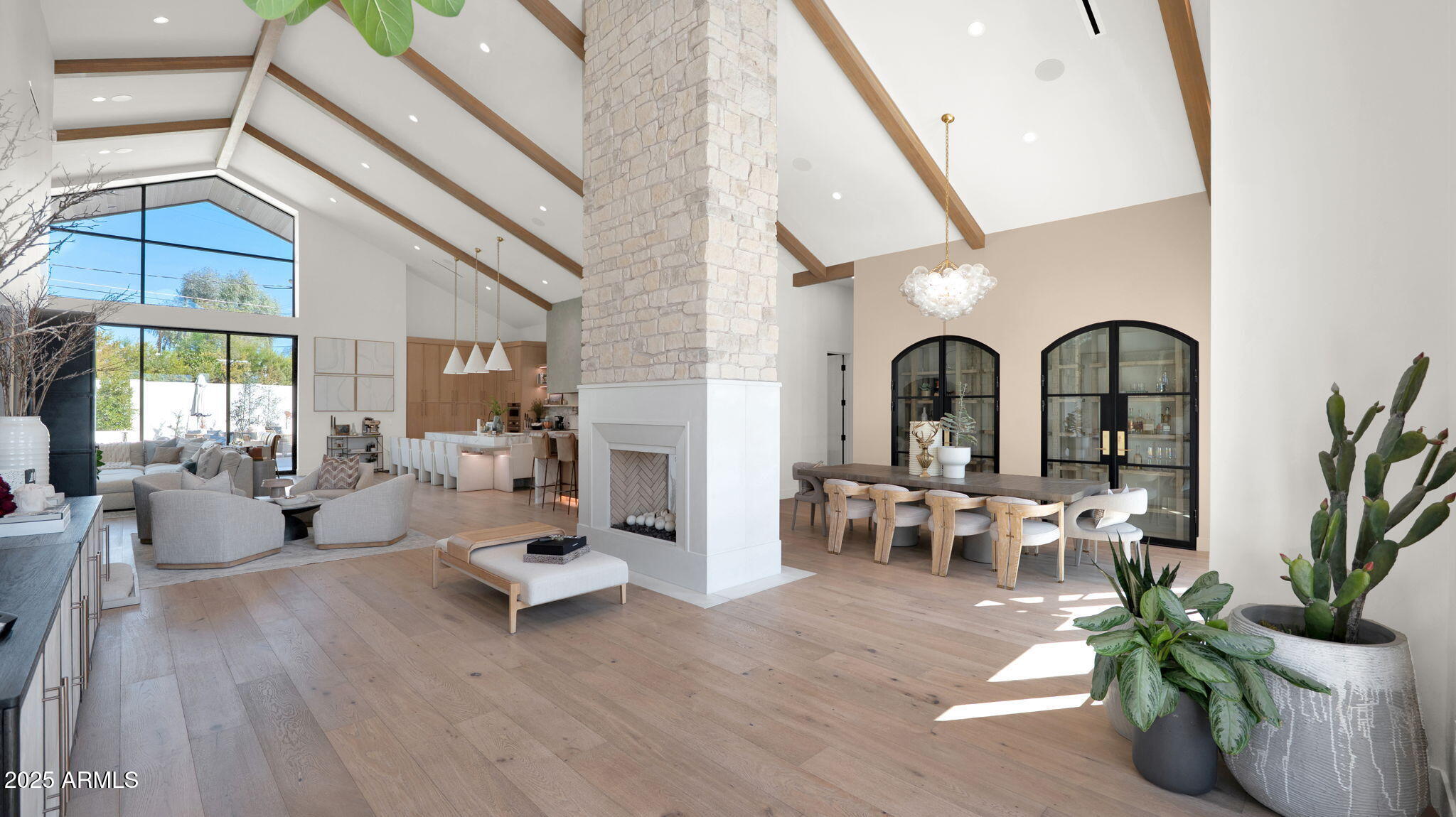 6114 E CALLE DEL NORTE --