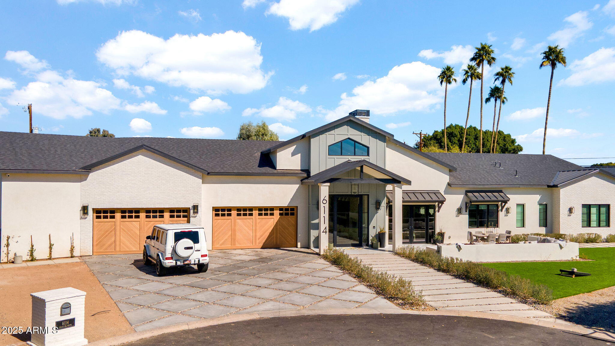 6114 E CALLE DEL NORTE --