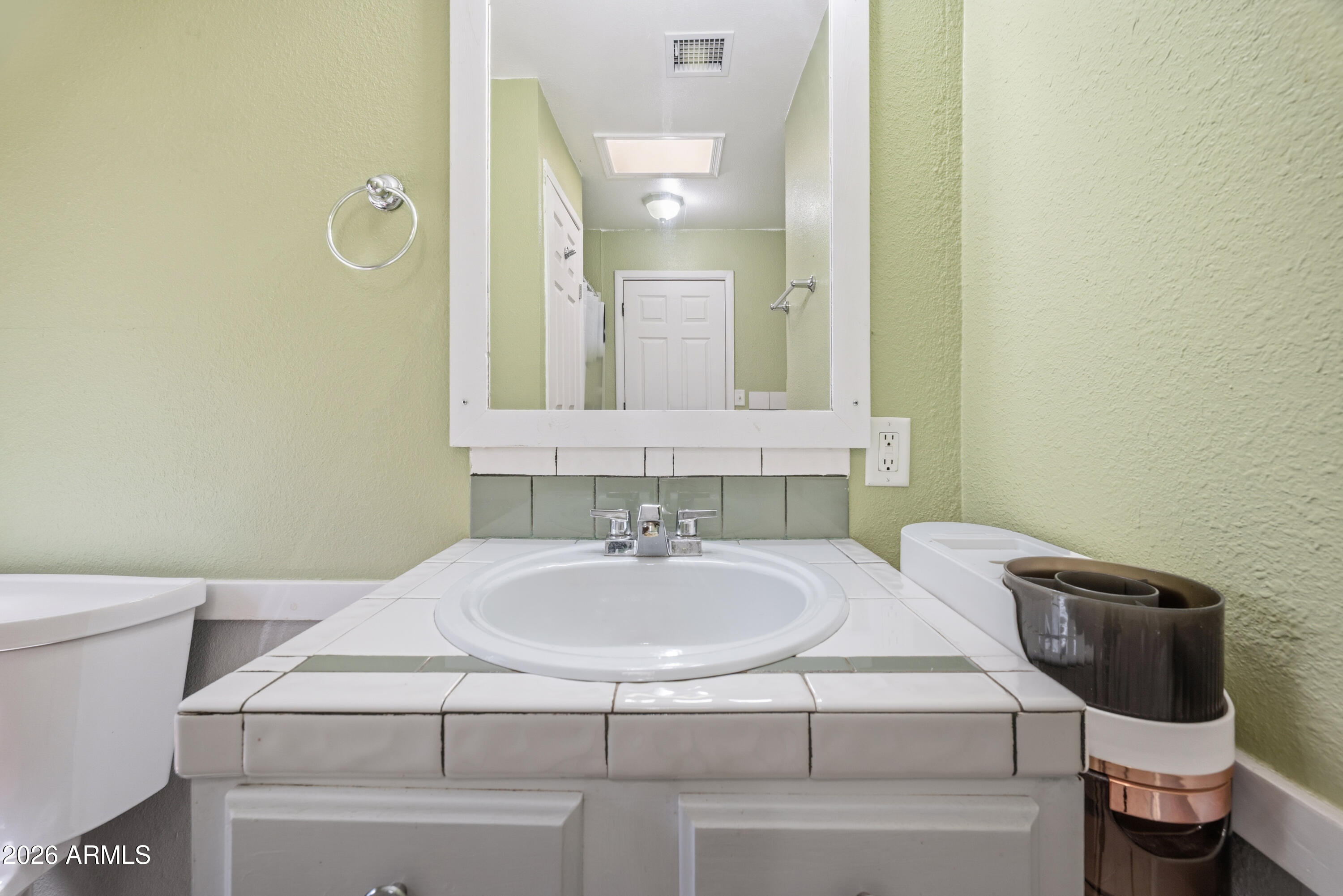 GOLDEN MEADOWS 2 - Residential