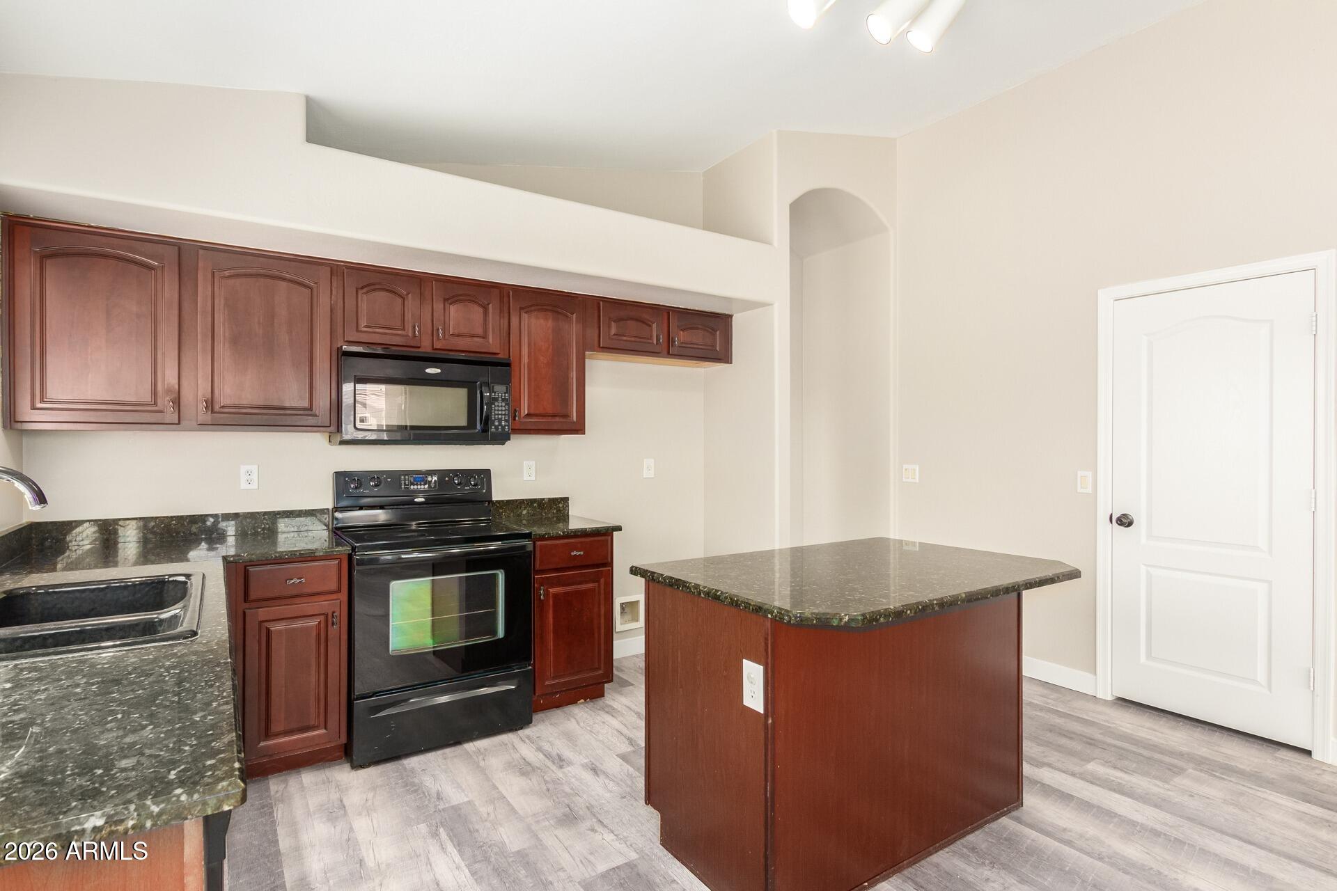 3917 E Tanzanite Lane