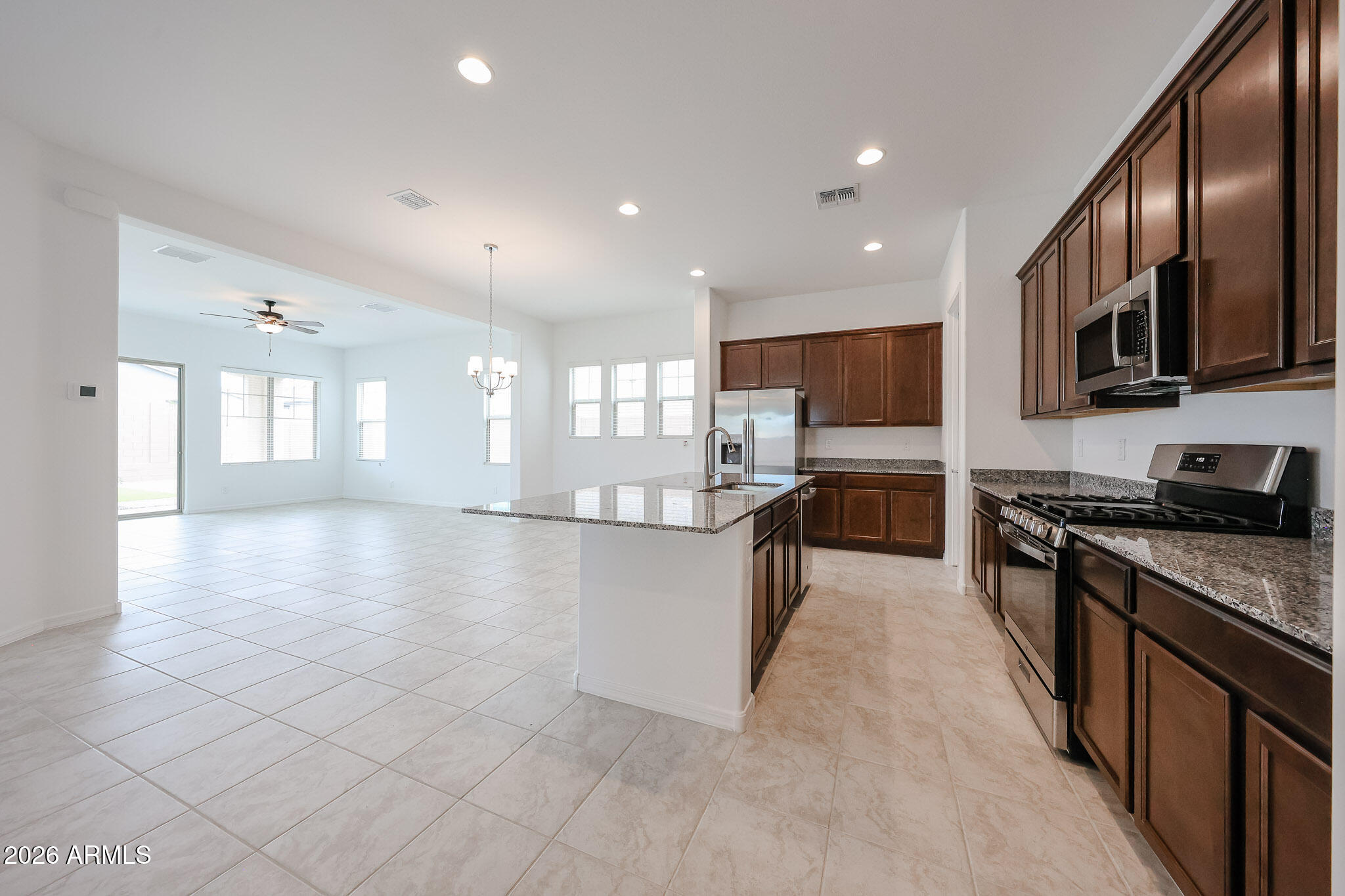 7616 W BRONCO Trail