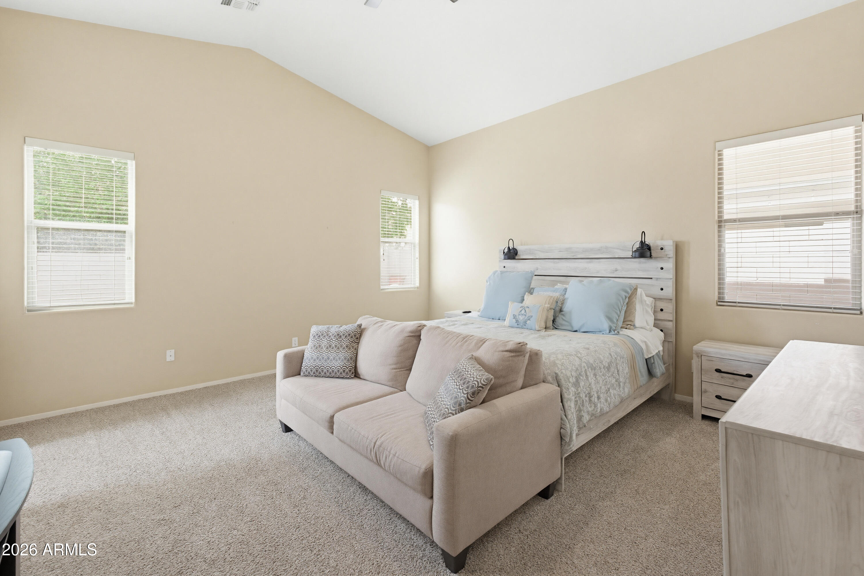 17271 W SMOKEY Drive