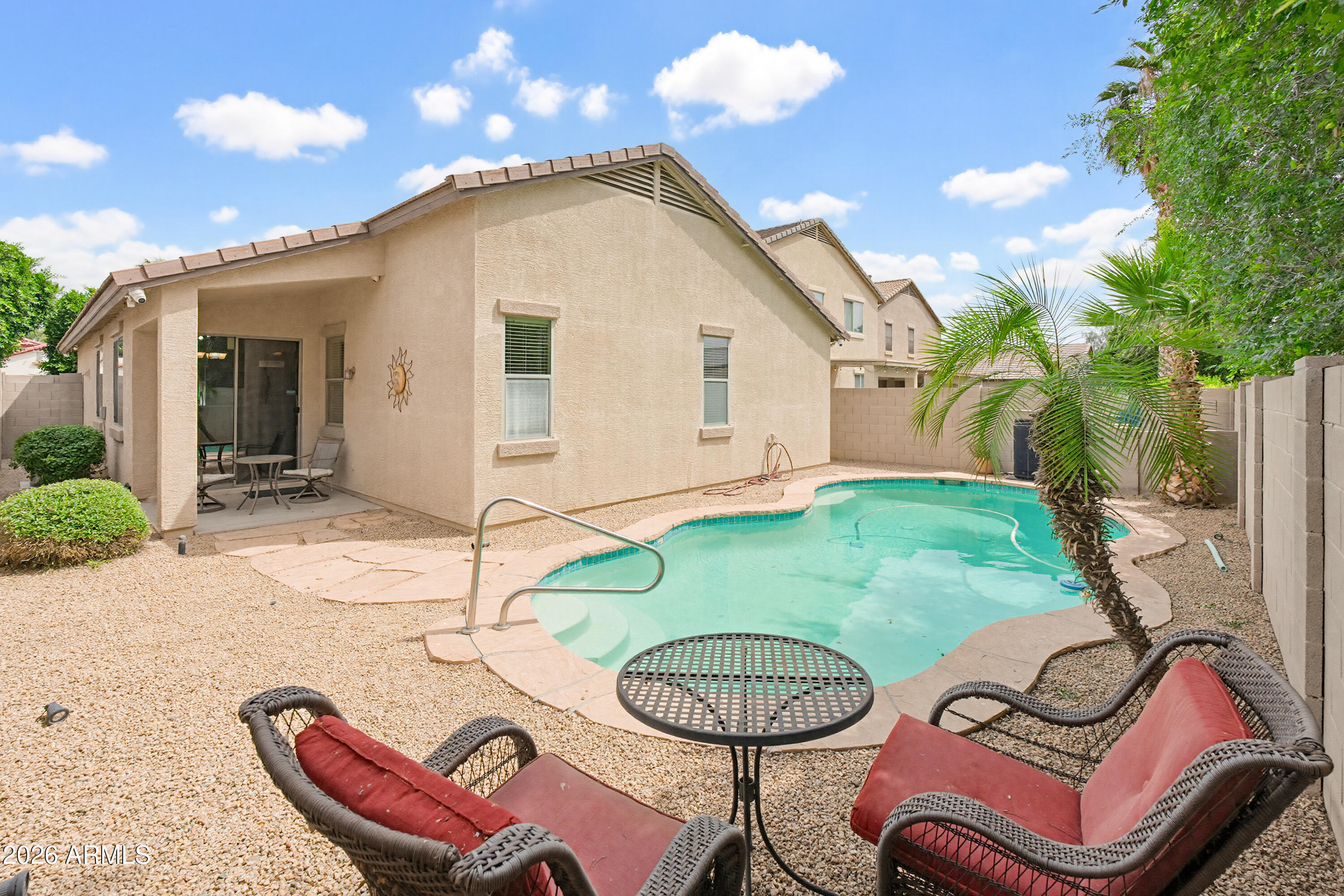 17271 W SMOKEY Drive