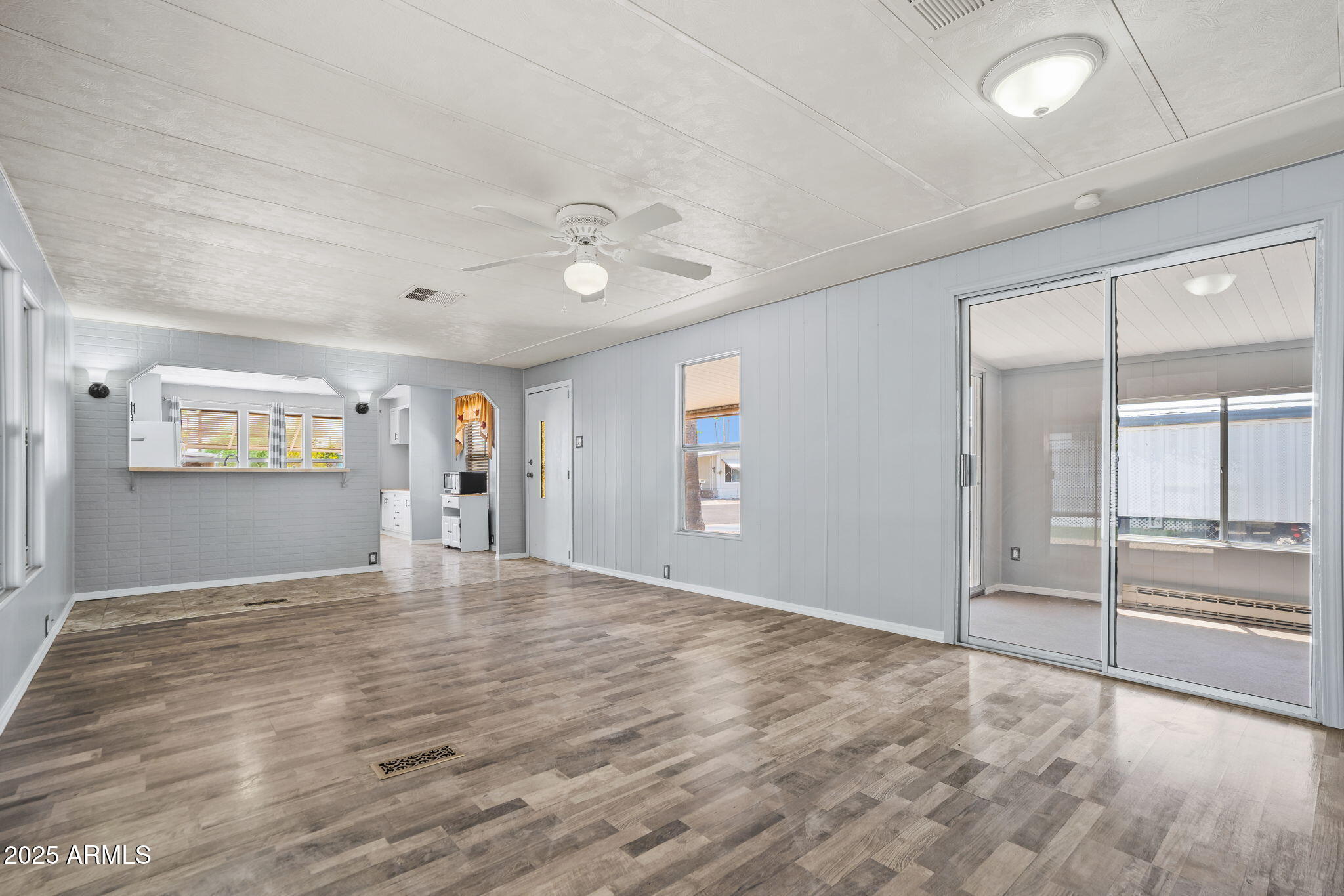 120 N VAL VISTA Drive 202