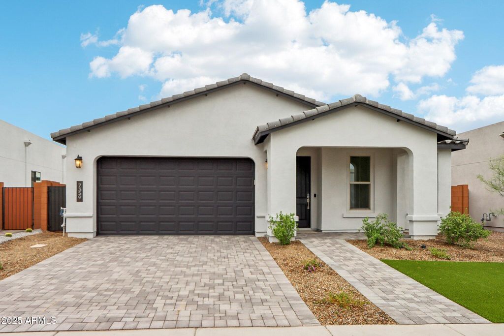 Photo of 7359 W Hedge Hog Place, Peoria, AZ 85383 (MLS # 6917203)