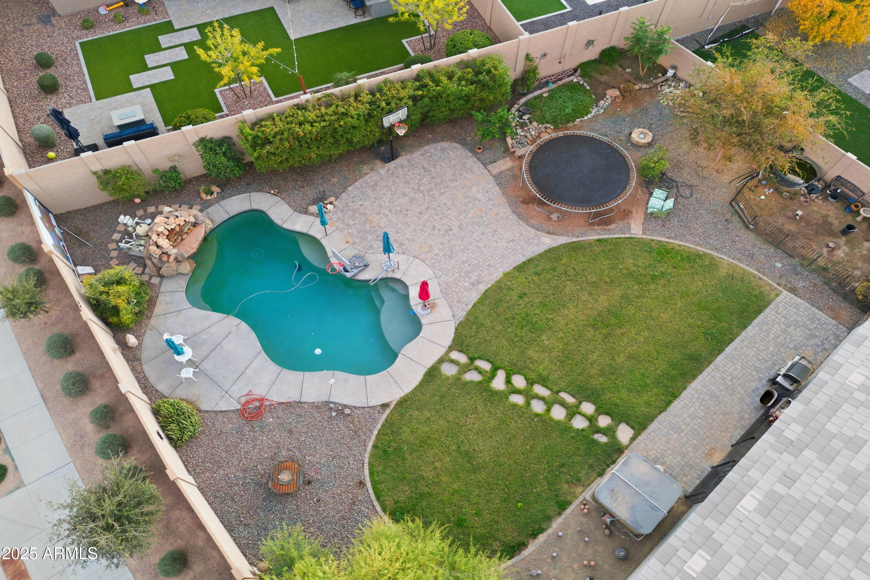 21659 E WAVERLY Drive