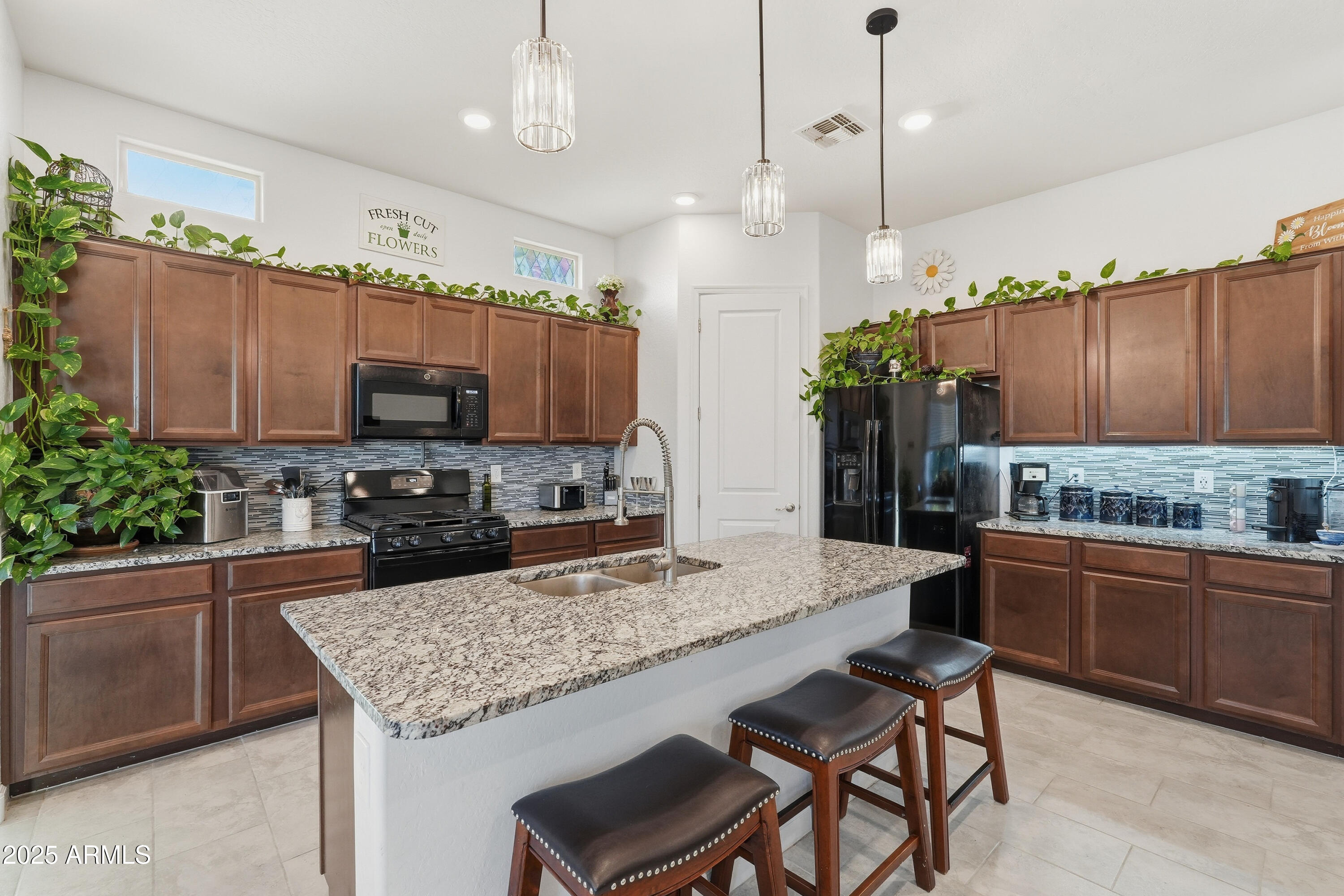 21659 E WAVERLY Drive