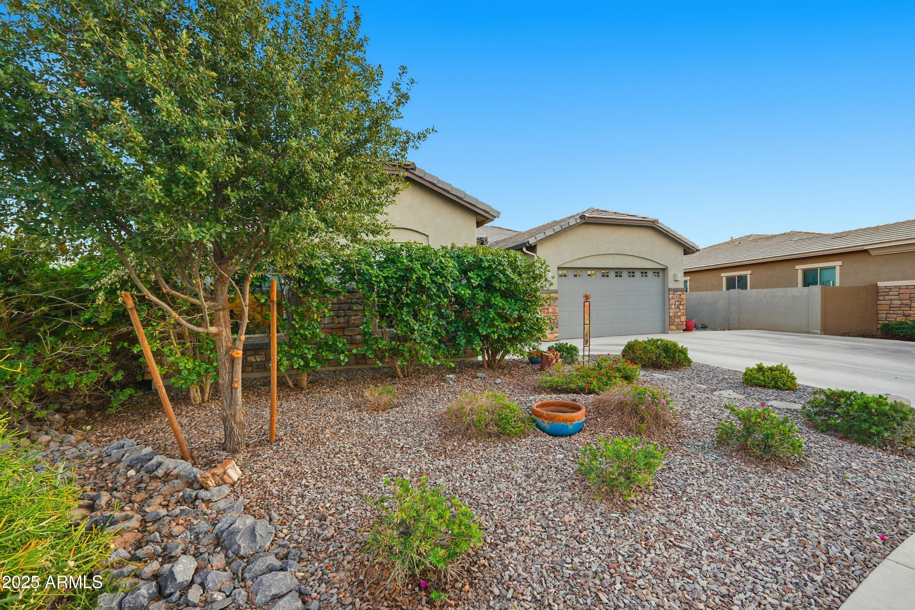 21659 E WAVERLY Drive