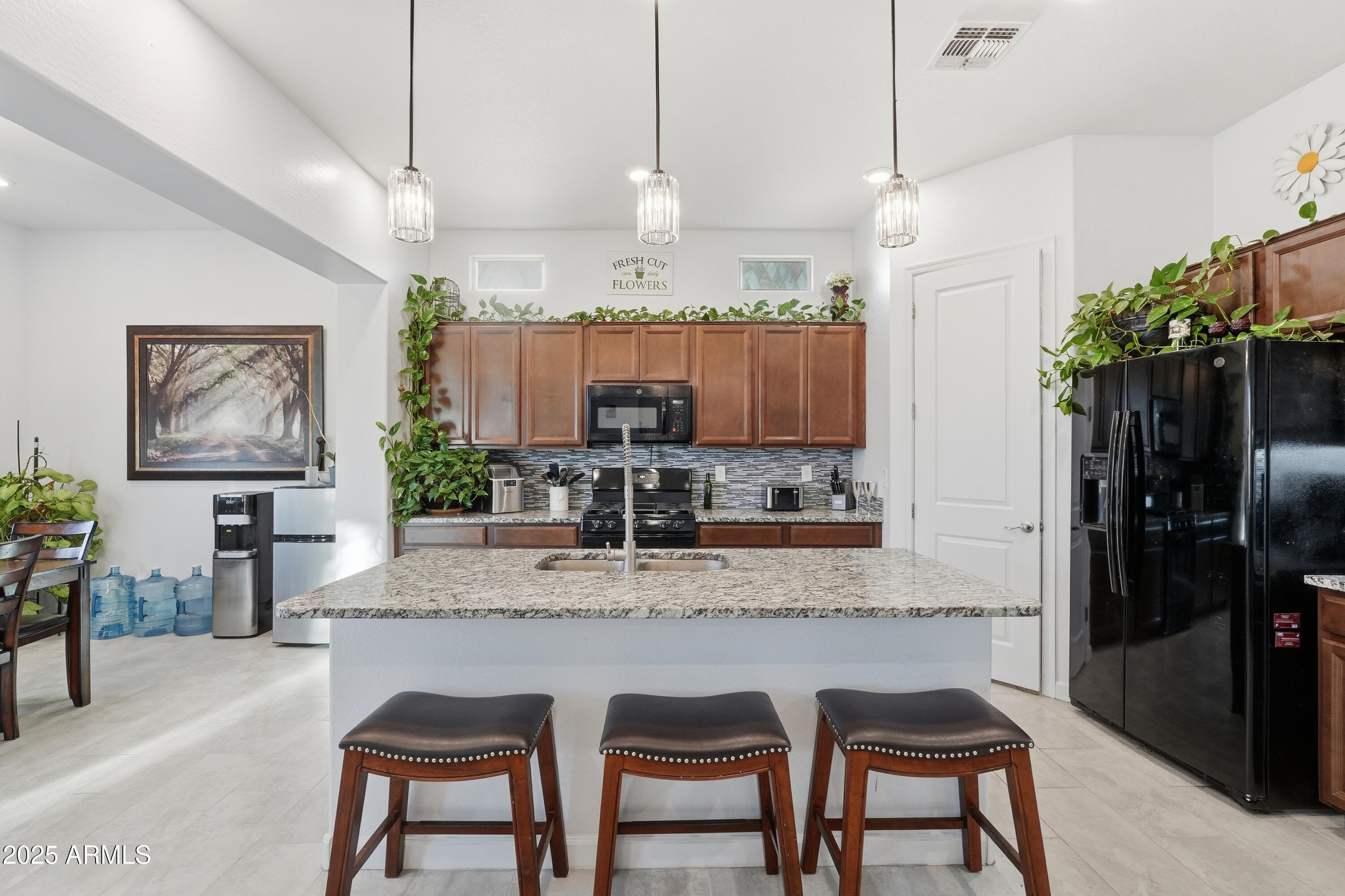 21659 E WAVERLY Drive