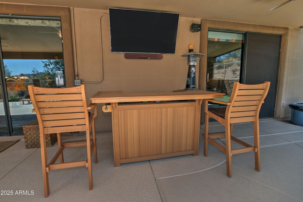 listing image 80