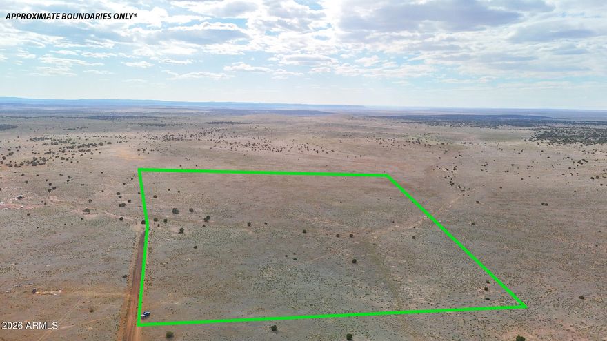 Gorgeous acreage North of downtown Williams with mountain views, trees, wide open spaces, cool weather and privacy galore! Community maintains the great roads that do not need more than a 2WD to access. Wild donkeys, antelope and deer are your neighbors! Hike, bike, off road, horseback ride, explore the Grand Canyon, Bearizona, downtown Williams and Flagstaff. Build your dream cabin, ranch, manufactured, tiny house or just RV and visit with toys.... make your dream happen here in this mountain paradise!