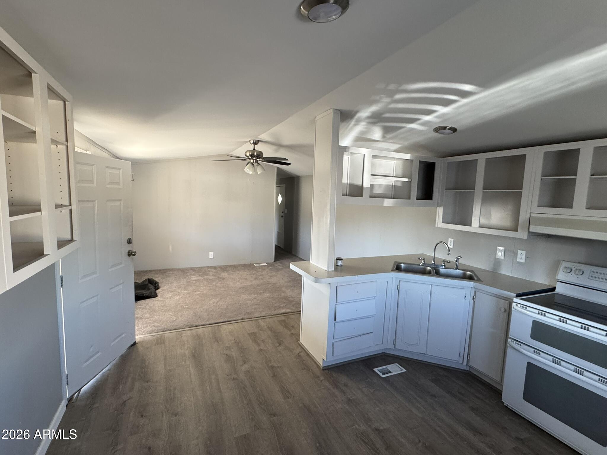 7810 W Peoria Avenue 20A