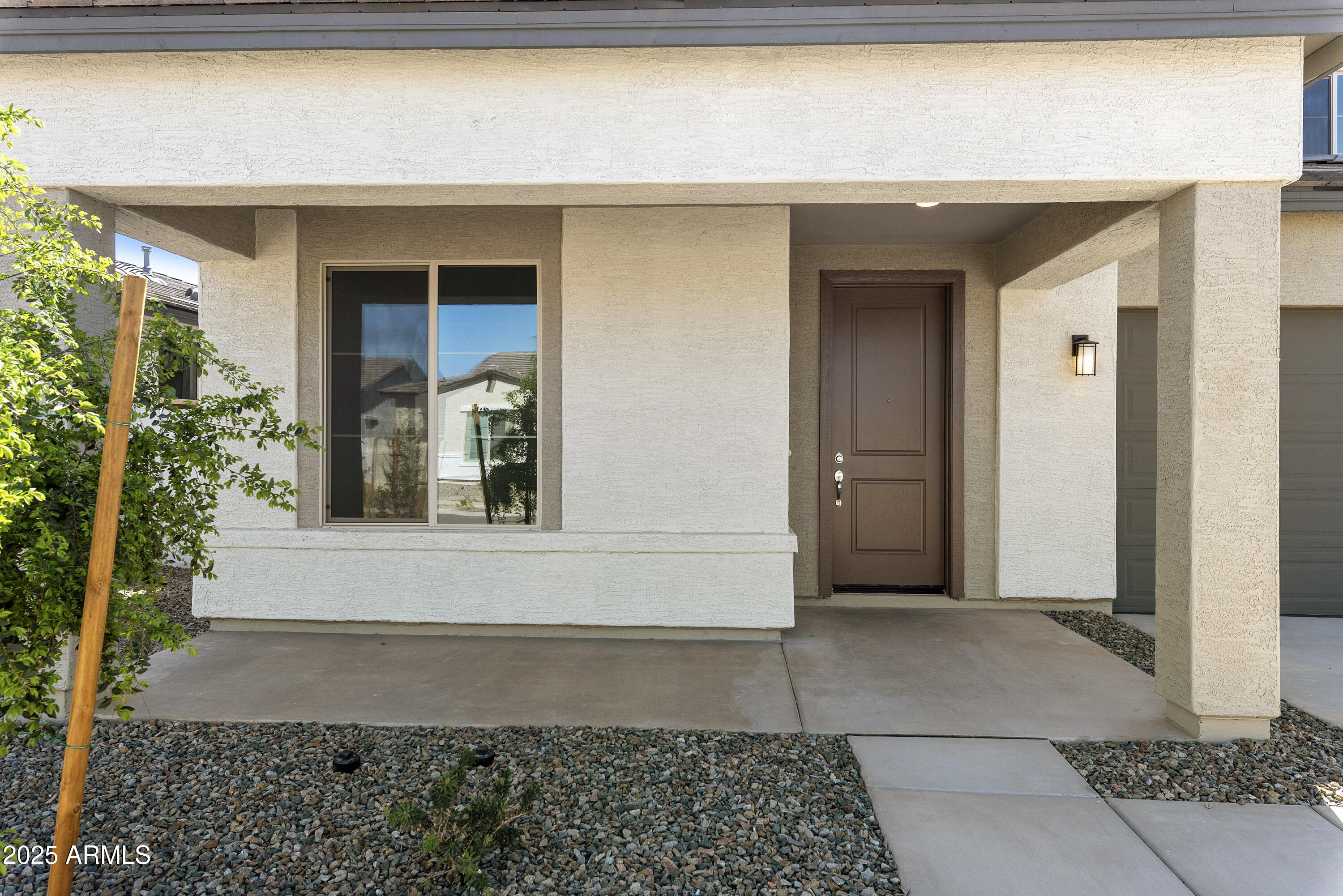 15675 W MERCER Lane