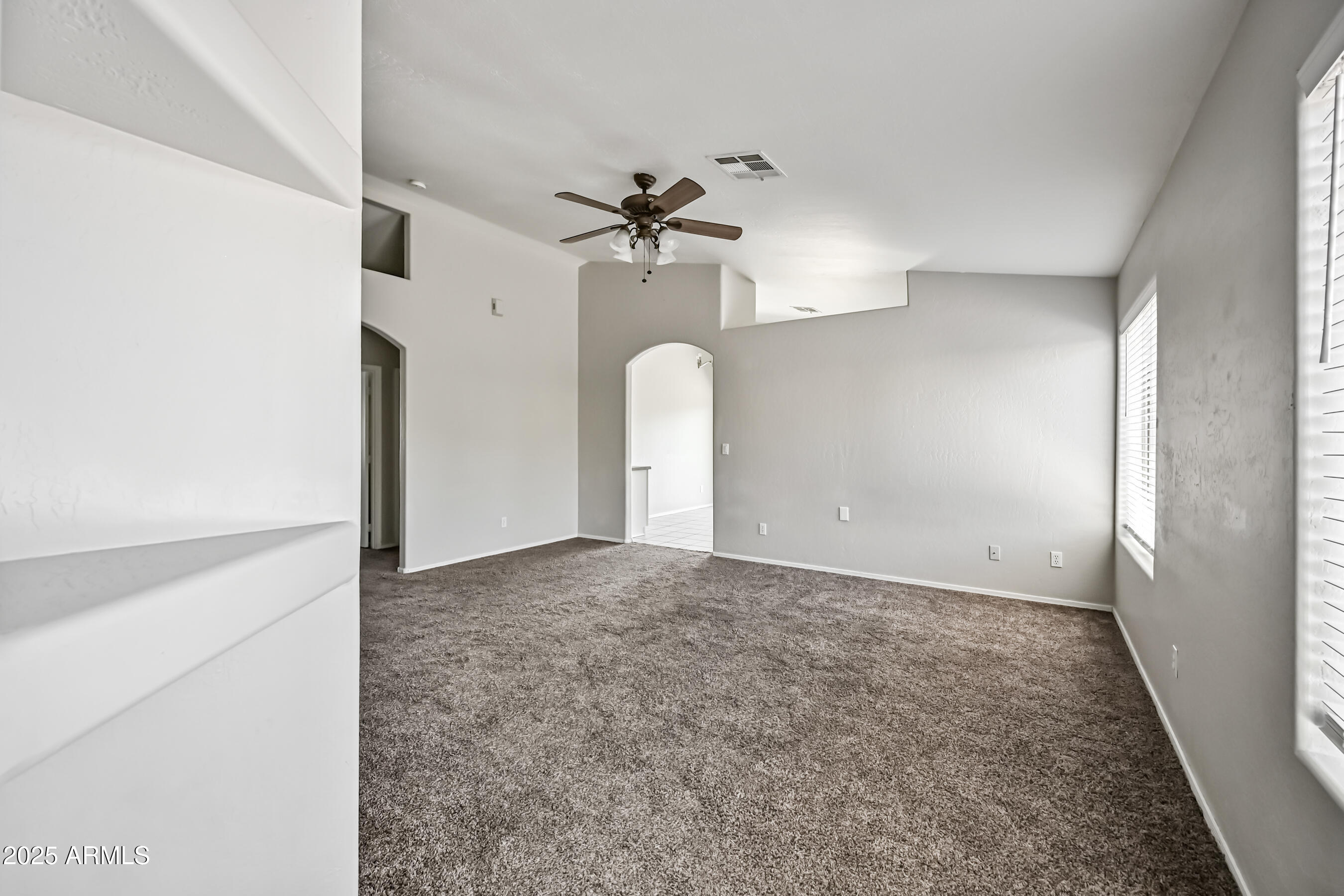 351 N Wildrose --
