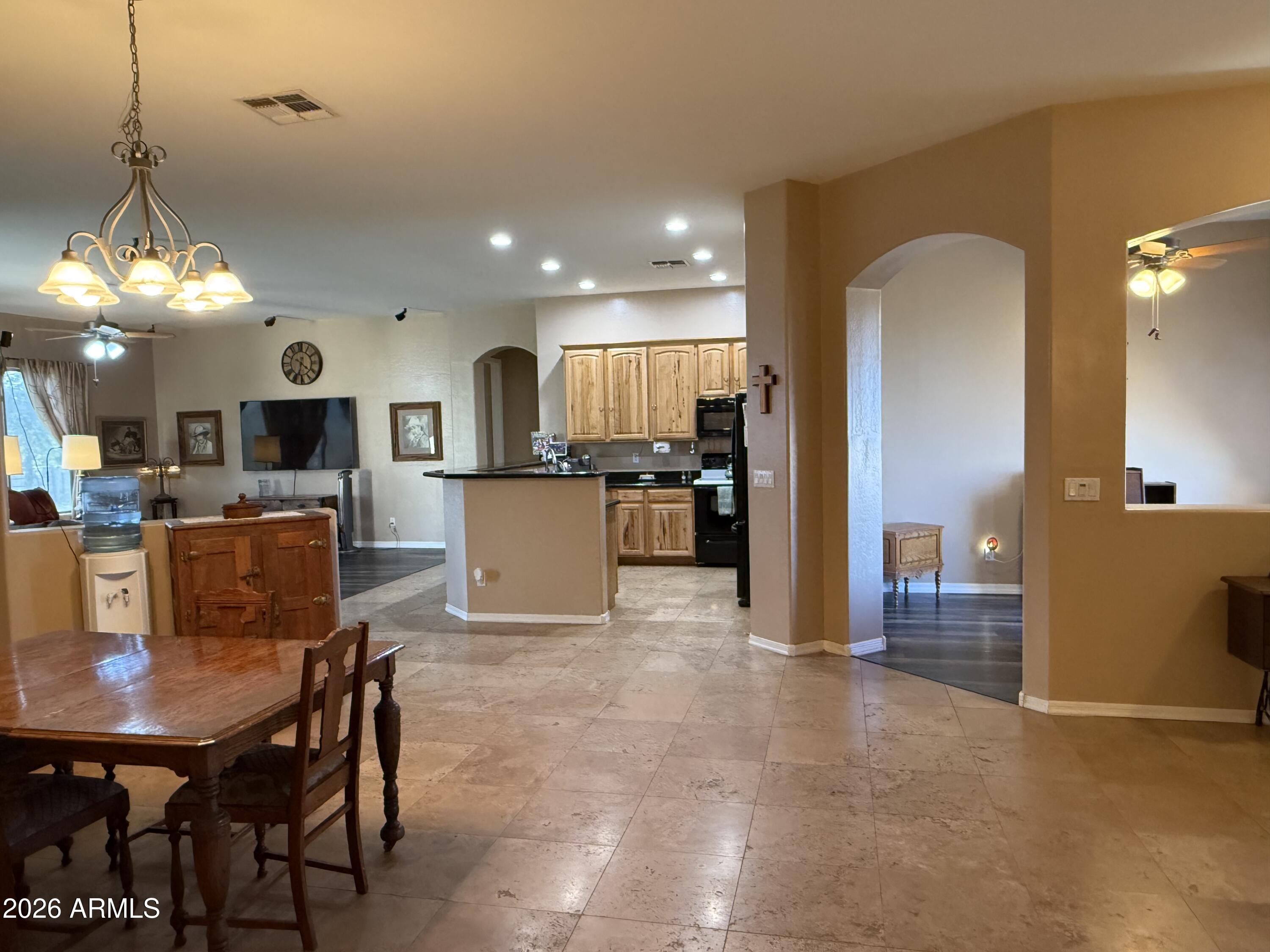 2569 W SILVERDALE Road