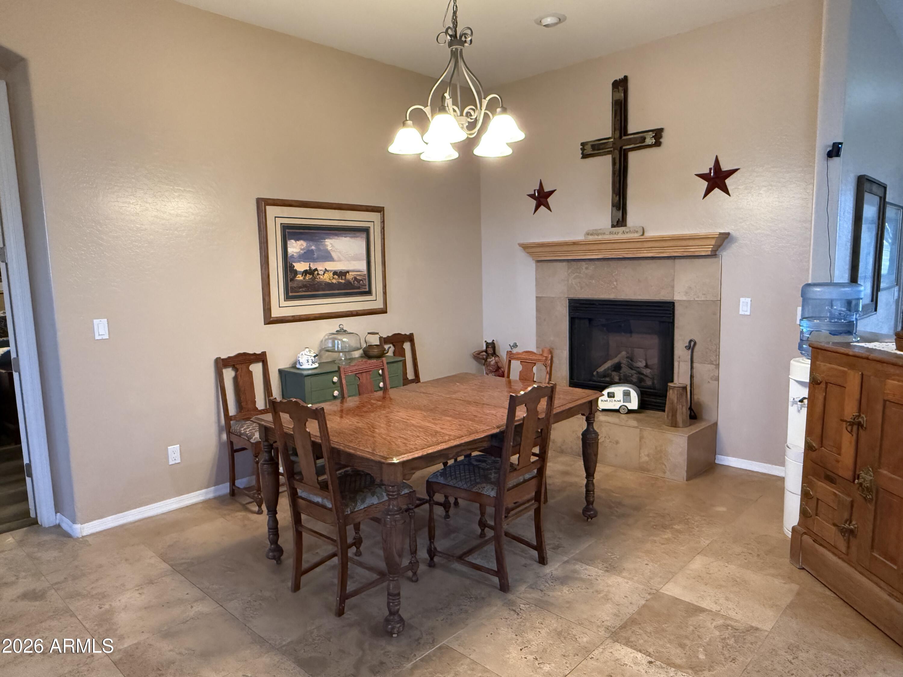 2569 W SILVERDALE Road