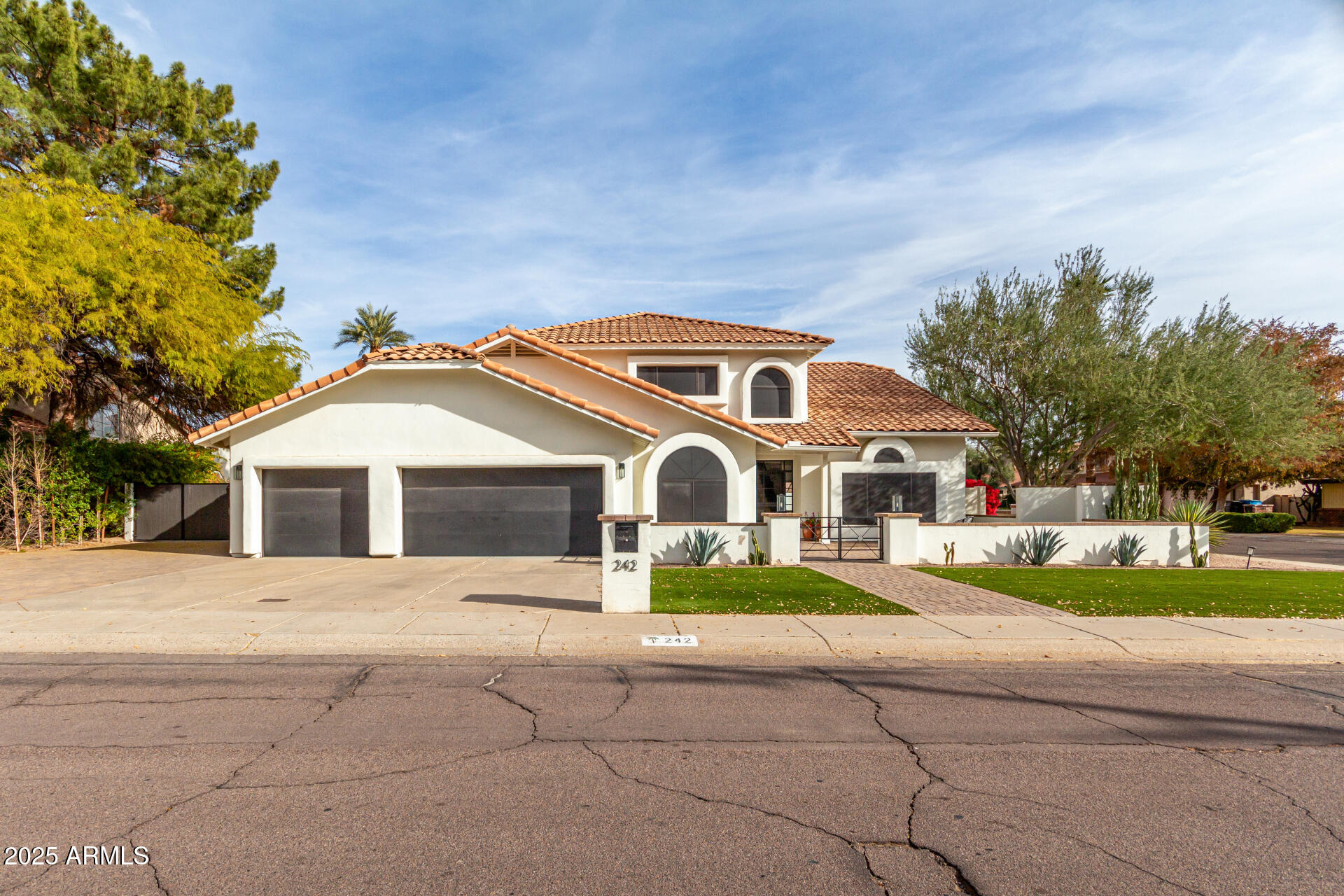 242 W ROYAL PALM Road