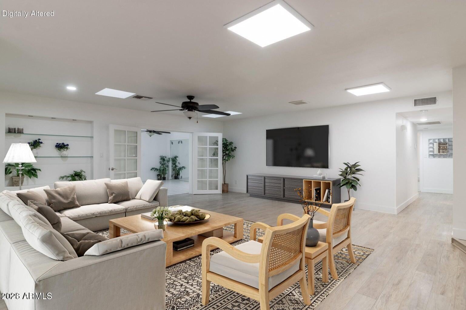 2816 W VILLA MARIA Drive