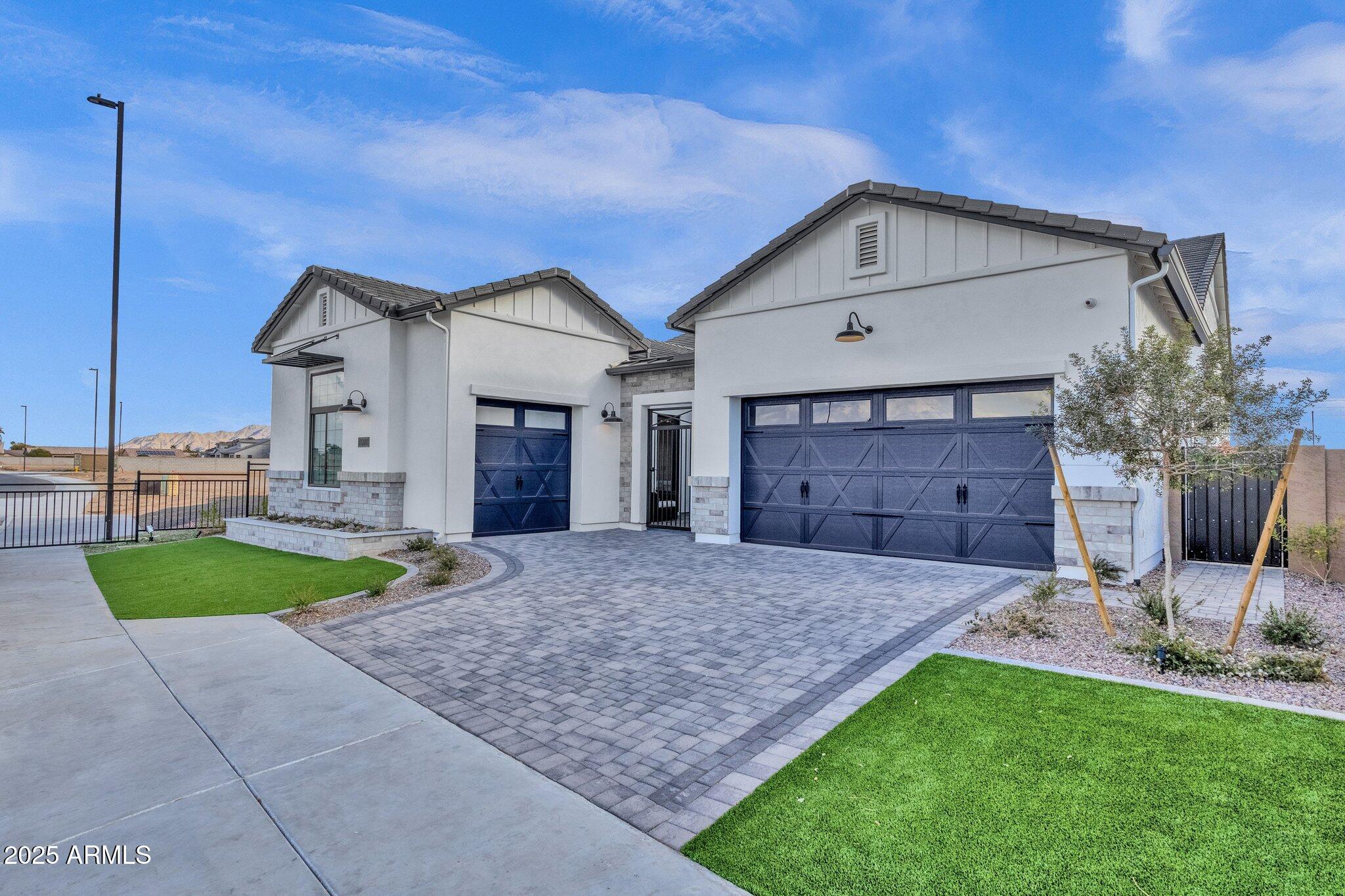 1151 E PEACH TREE Drive