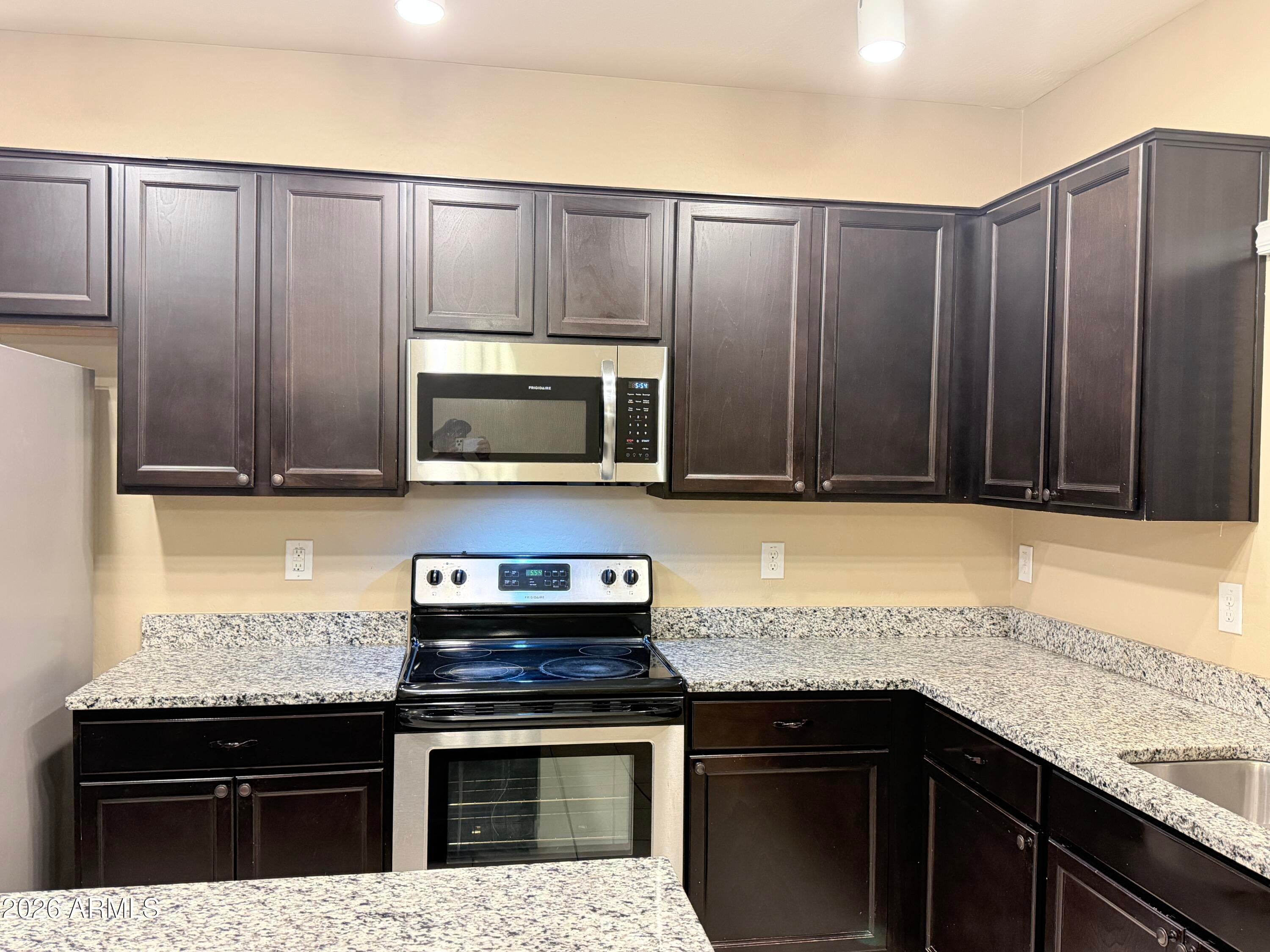 2150 W ALAMEDA Road 1072