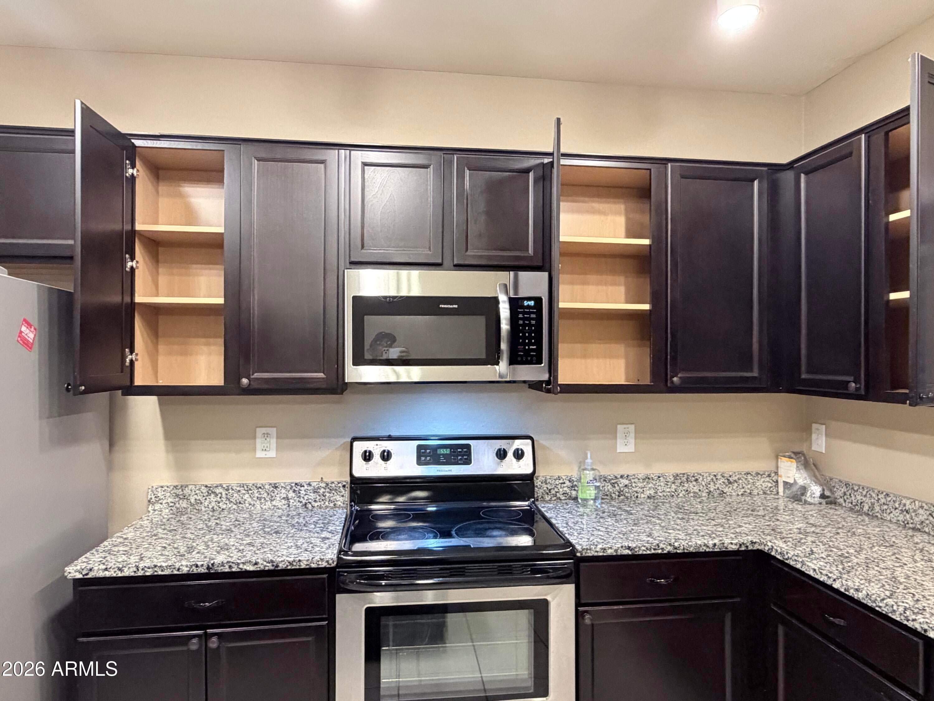 2150 W ALAMEDA Road 1072