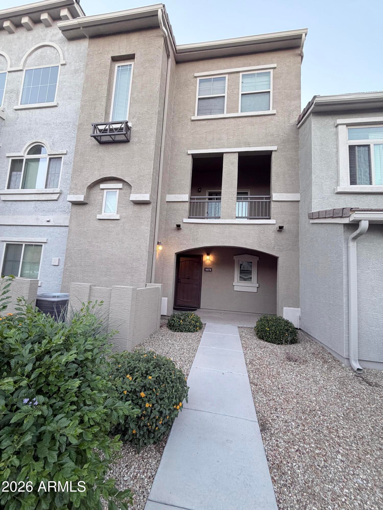 2150 W ALAMEDA Road 1072